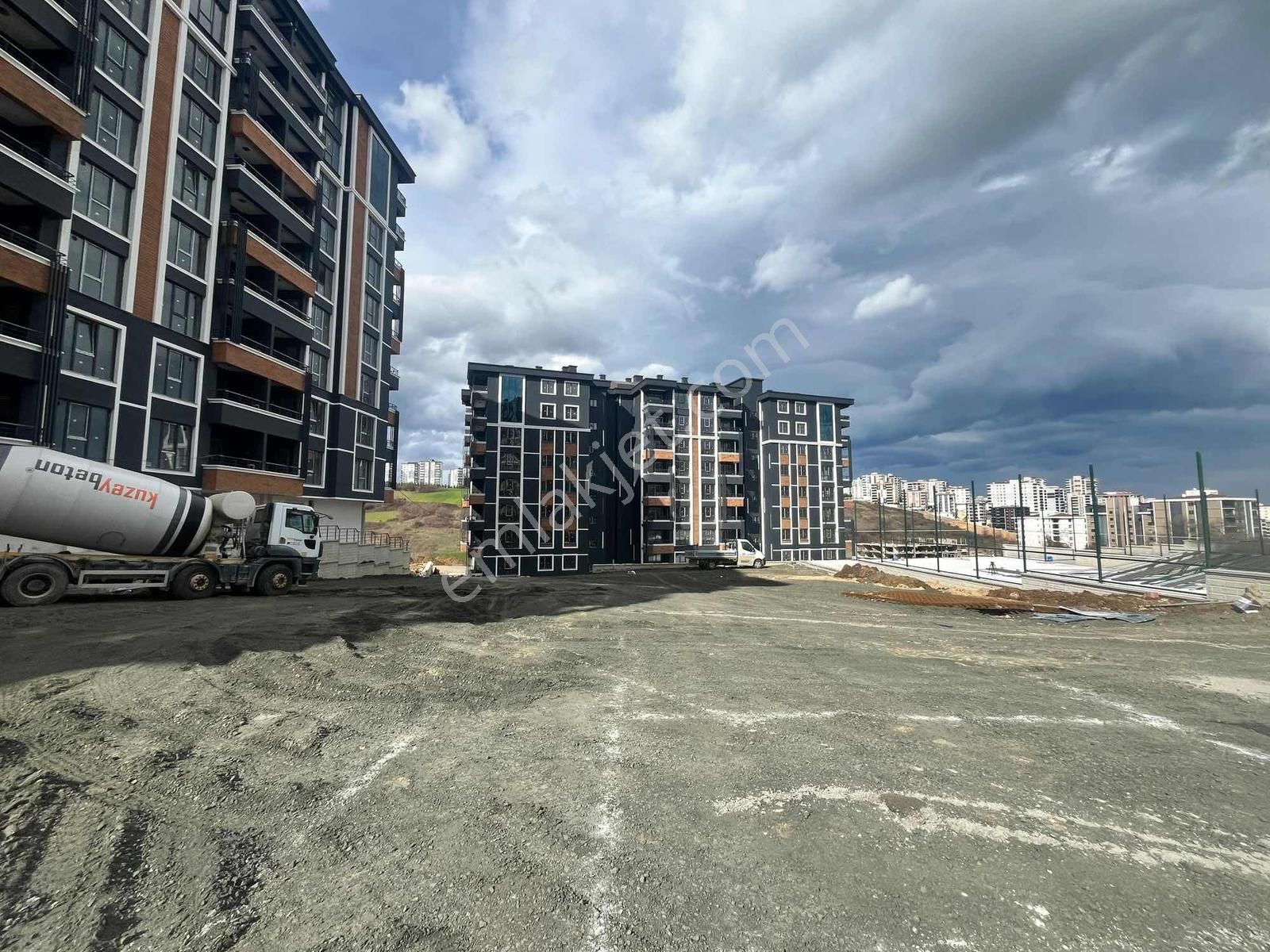 Deka Gayrimenkul'den Deniz Manzaralı Site İçi Satılık Sıfır 1+1 - Görsel 25