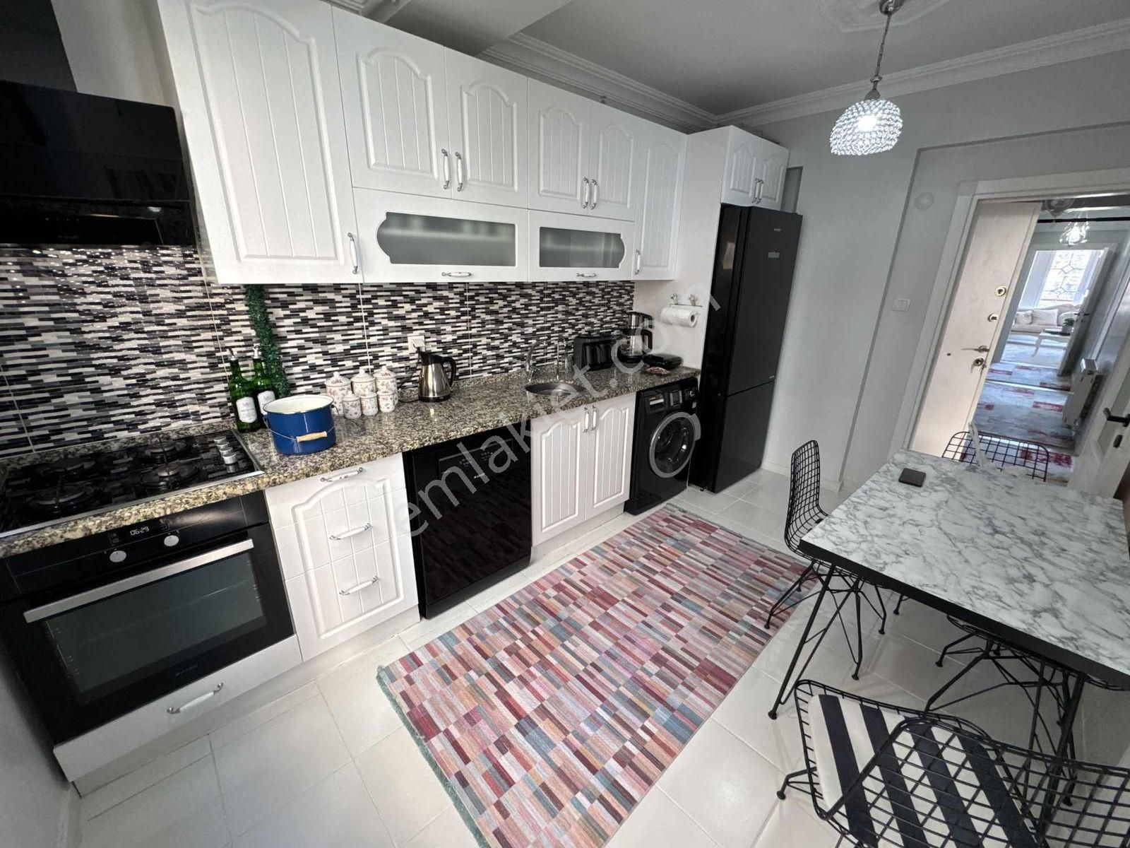 Esentepe Mahallesinde 11 Yıllık Binada Kiralık 3+1 Daire - Görsel 17