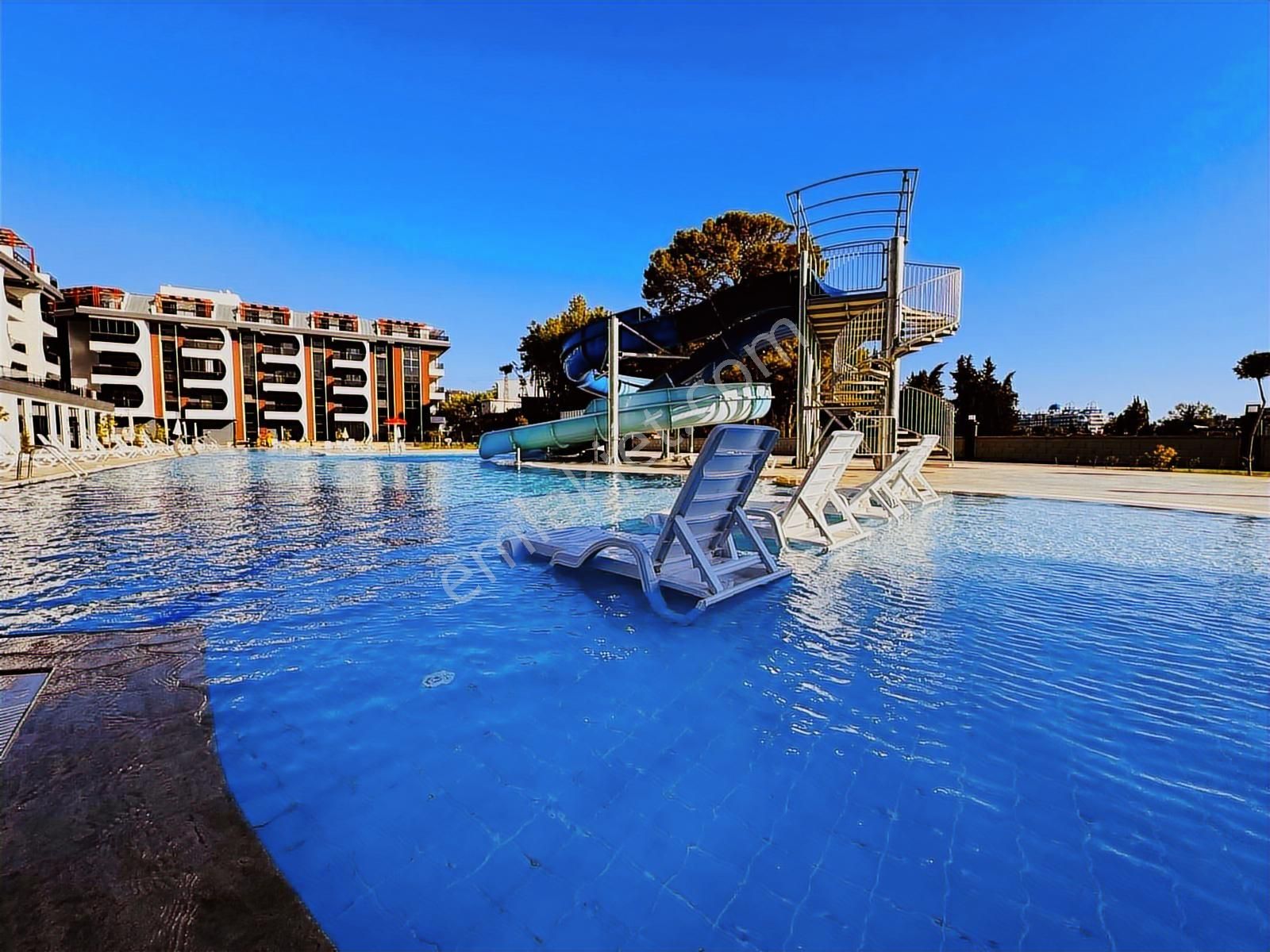 Avsallarda Denize Yürüme Mesafesinde 1+1 Lüks Daire Satılık - Görsel 29