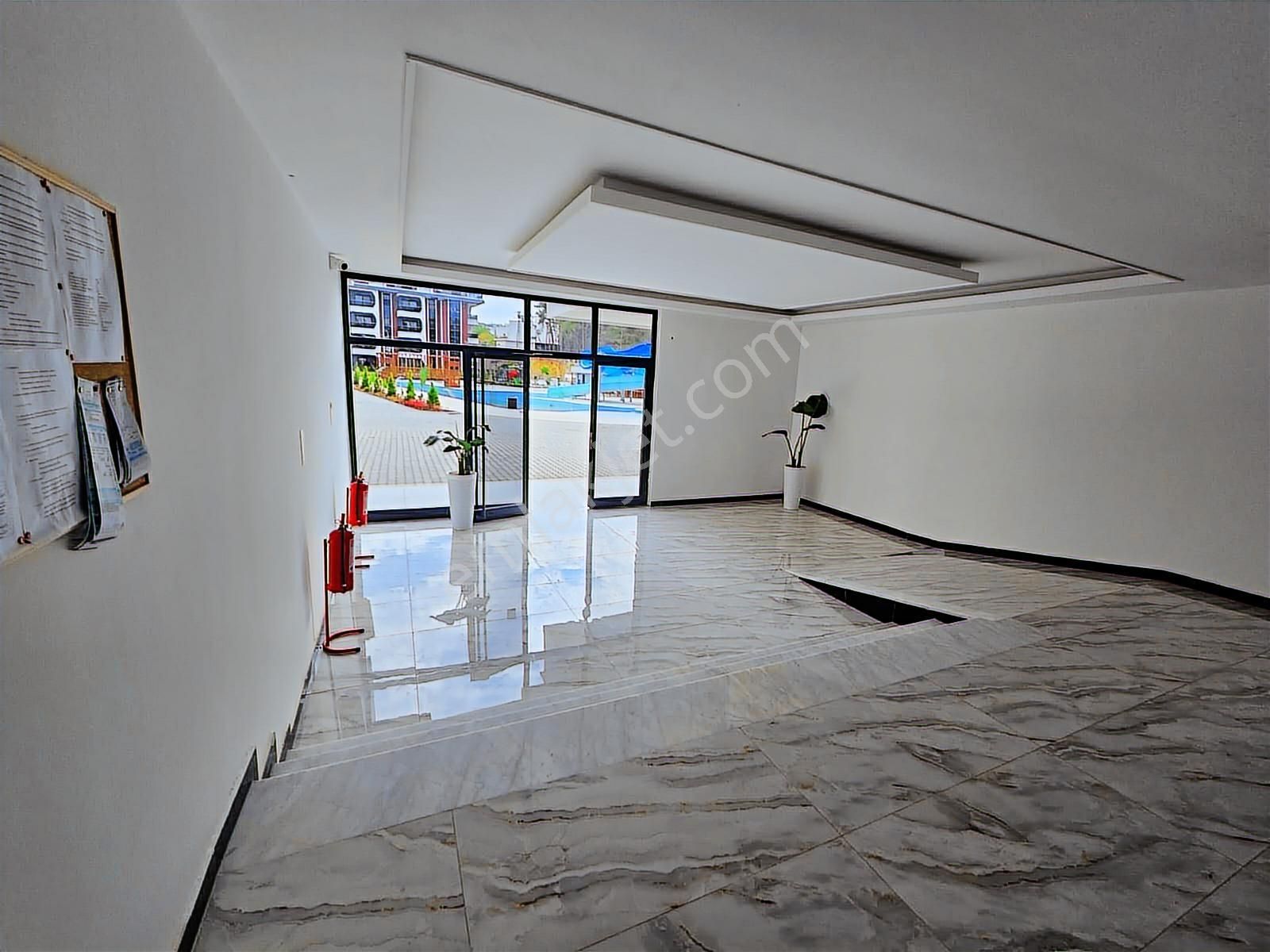 Avsallarda Denize Yürüme Mesafesinde 1+1 Lüks Daire Satılık - Görsel 20