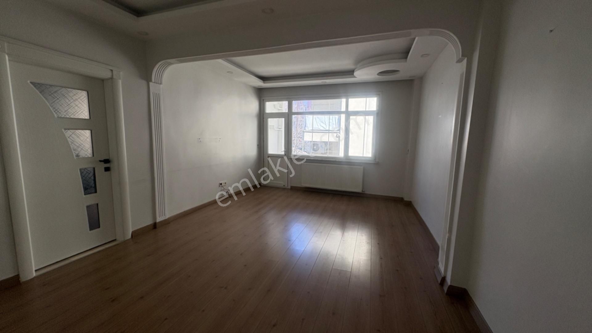 Mollateam Bayrampaşa Foruma 5 Dk Metroya Yürüme Mesafesinde 2+1 Geniş Kiralık Daire - Görsel 3