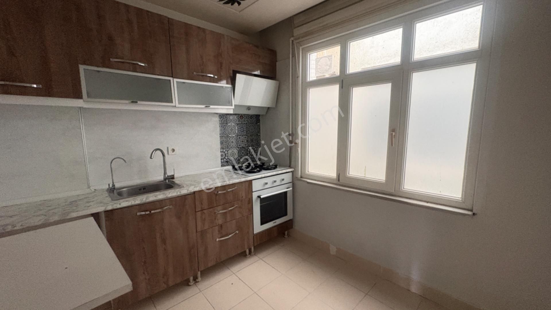 Mollateam Bayrampaşa Foruma 5 Dk Metroya Yürüme Mesafesinde 2+1 Geniş Kiralık Daire - Görsel 8