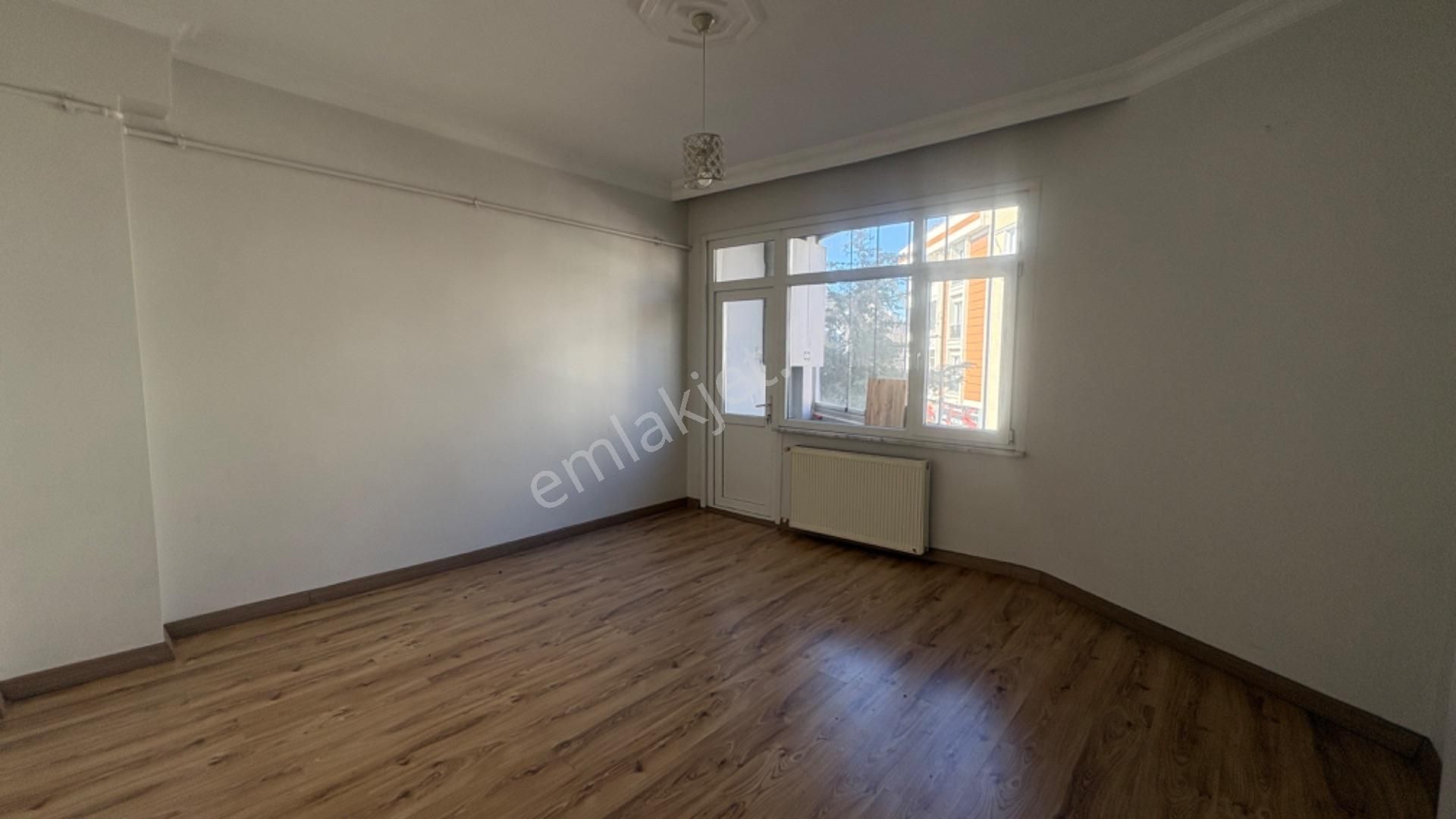 Mollateam Bayrampaşa Foruma 5 Dk Metroya Yürüme Mesafesinde 2+1 Geniş Kiralık Daire - Görsel 15