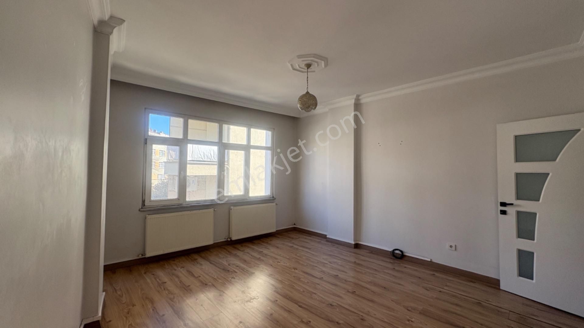 Mollateam Bayrampaşa Foruma 5 Dk Metroya Yürüme Mesafesinde 2+1 Geniş Kiralık Daire - Görsel 6