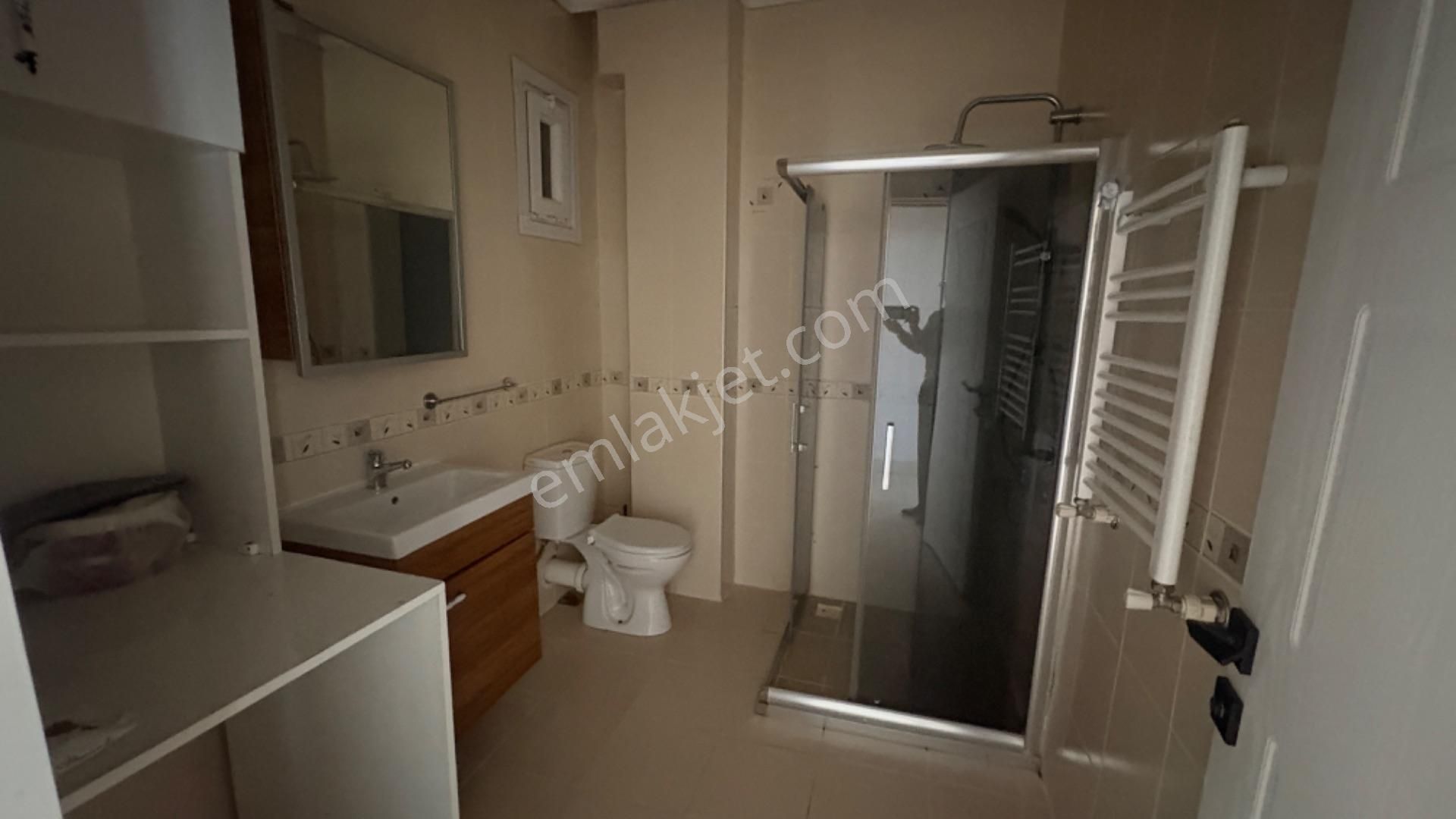 Mollateam Bayrampaşa Foruma 5 Dk Metroya Yürüme Mesafesinde 2+1 Geniş Kiralık Daire - Görsel 12