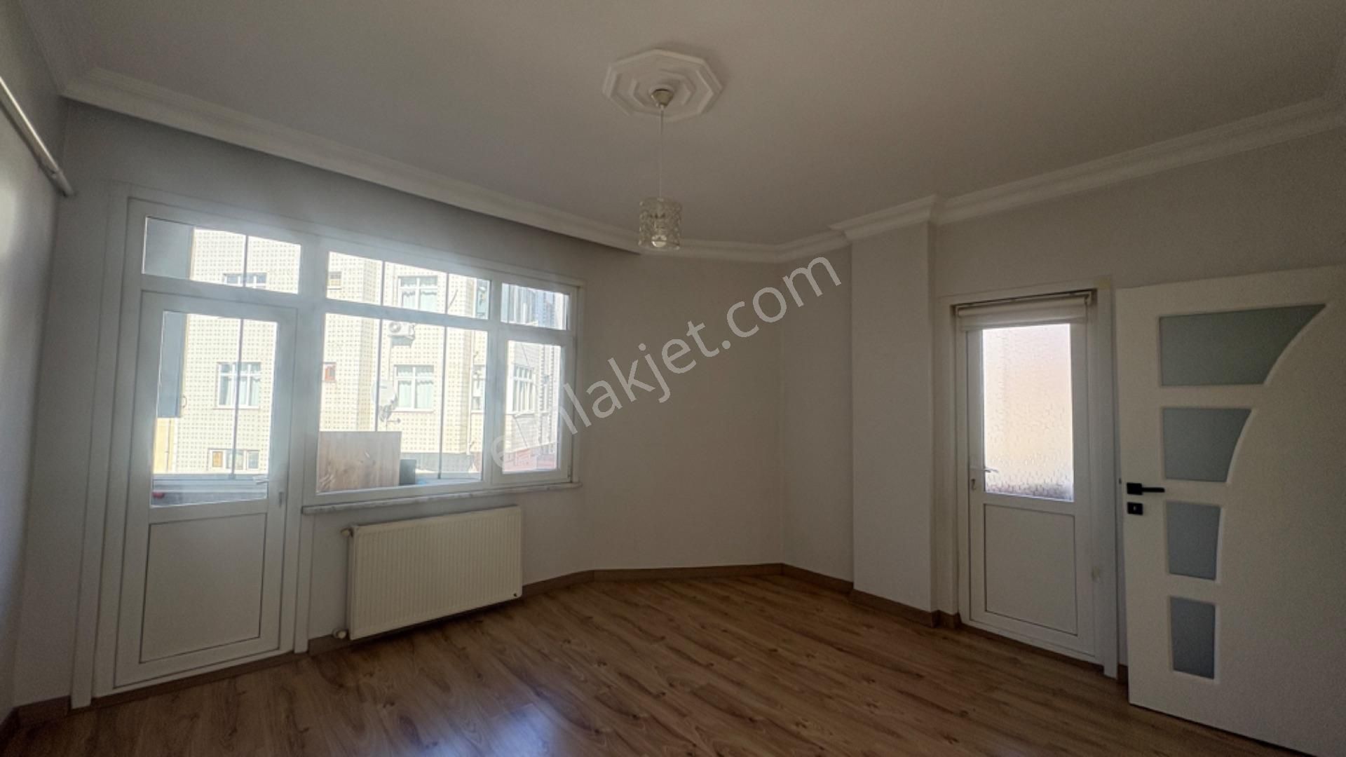 Mollateam Bayrampaşa Foruma 5 Dk Metroya Yürüme Mesafesinde 2+1 Geniş Kiralık Daire - Görsel 16
