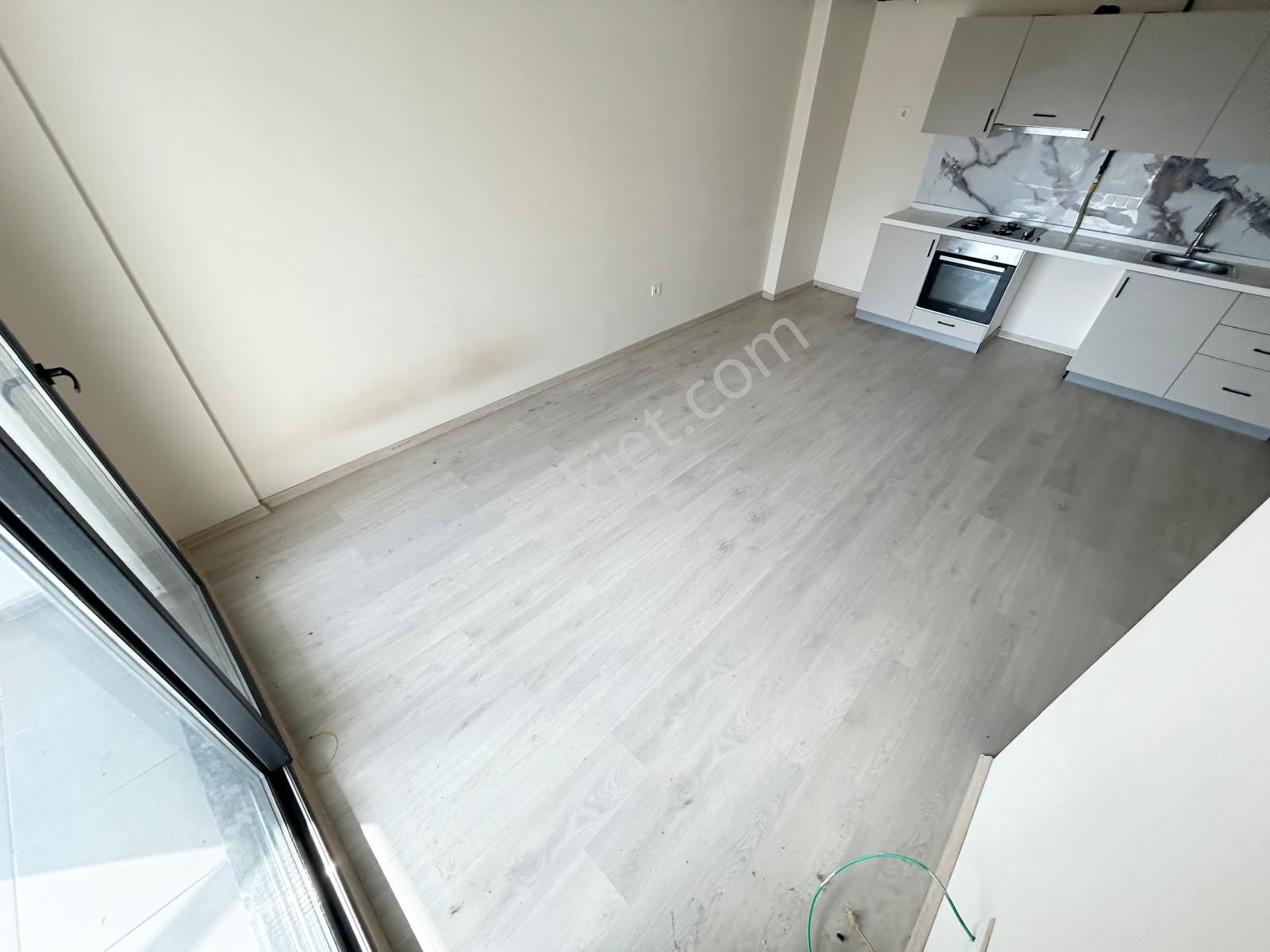 *kadıköyün En Nezih Bölgesinde Doğalgazlı Ara Kat Ön Cephe 1+1 Satılık Daire * - Görsel 27