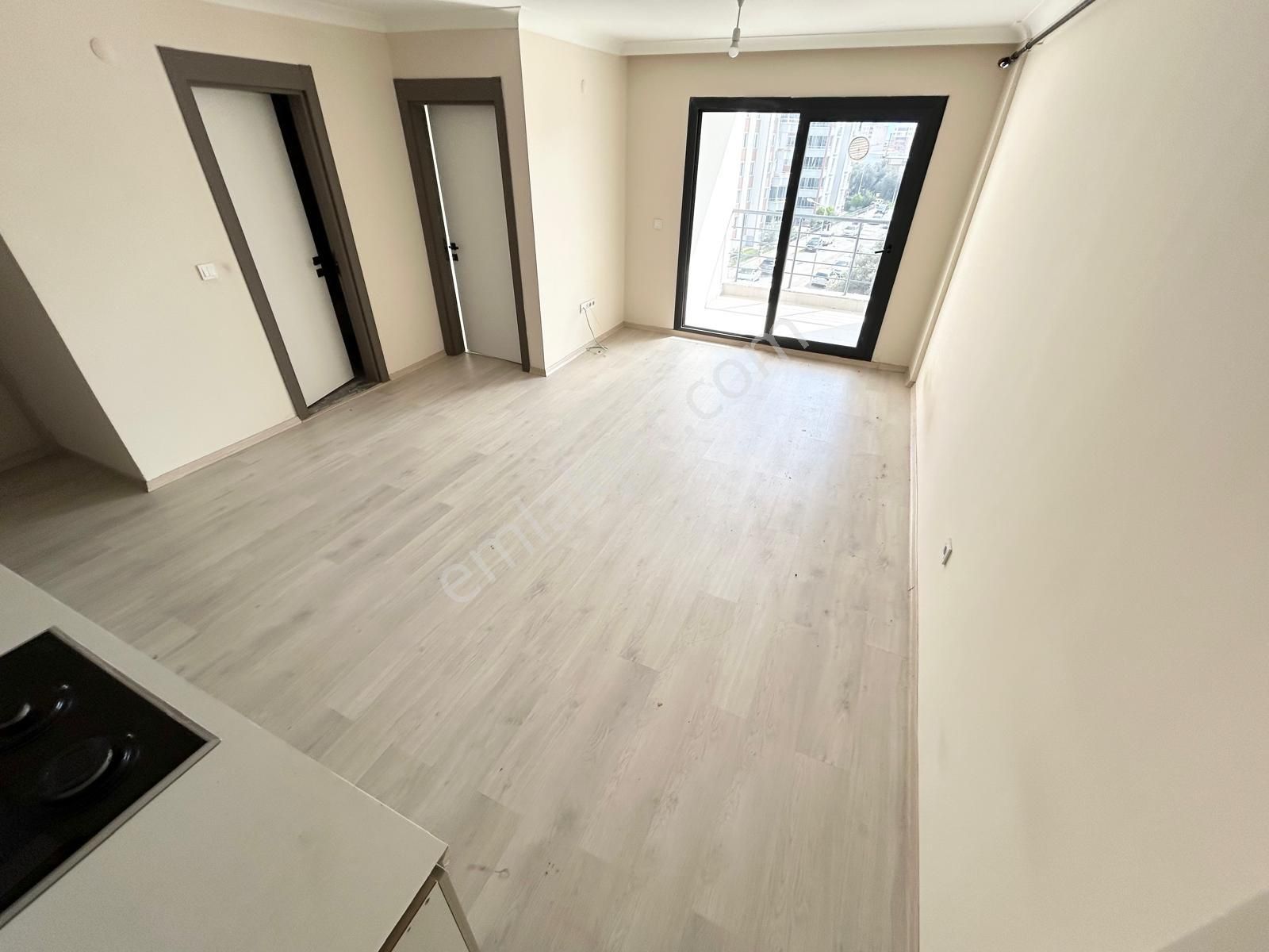 *kadıköyün En Nezih Bölgesinde Doğalgazlı Ara Kat Ön Cephe 1+1 Satılık Daire * - Görsel 7