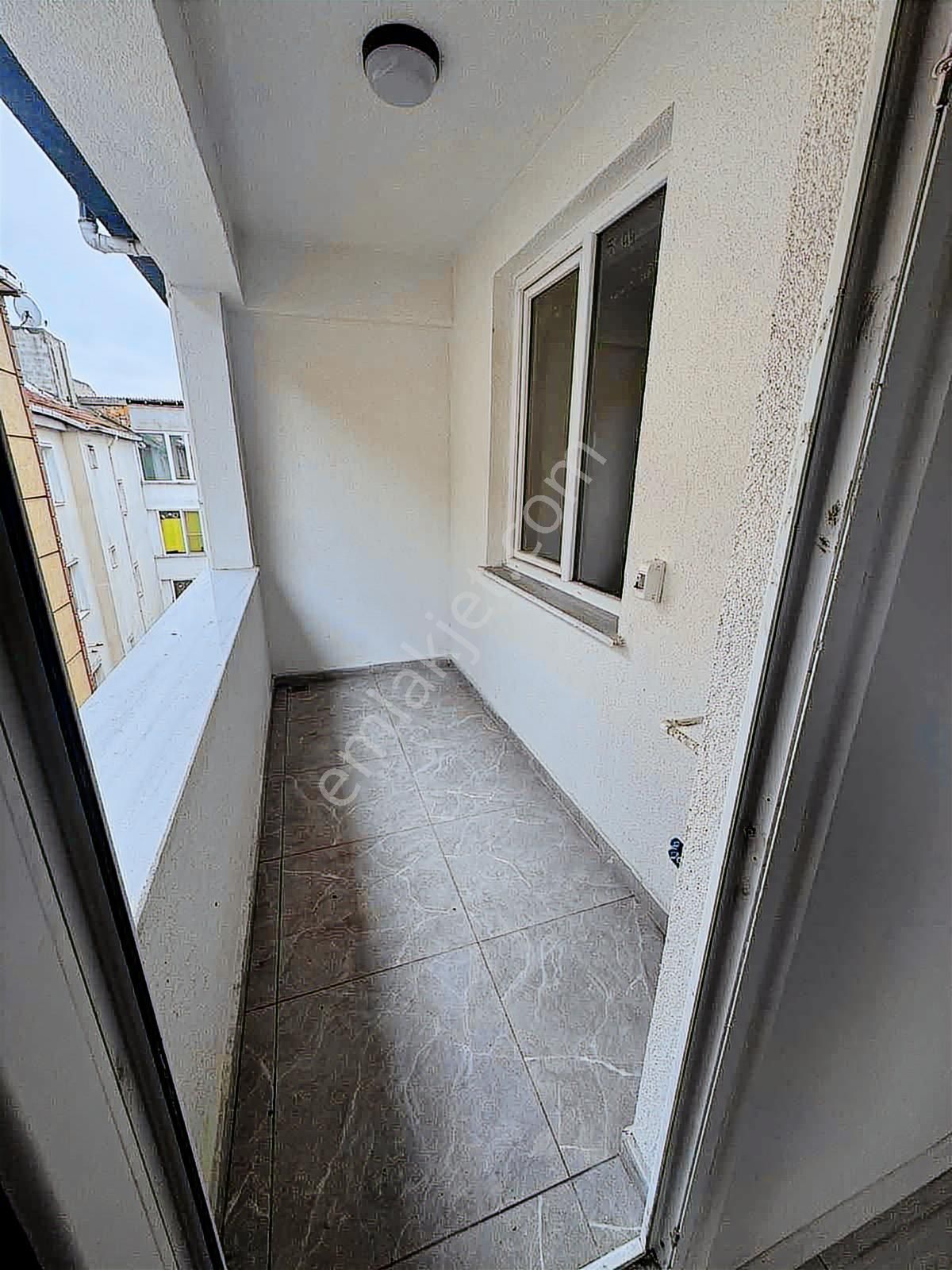 Akkaya İnşaattan Otogar Civarı Kapalı Otoparklı Sıfır 1+1 !! - Görsel 5