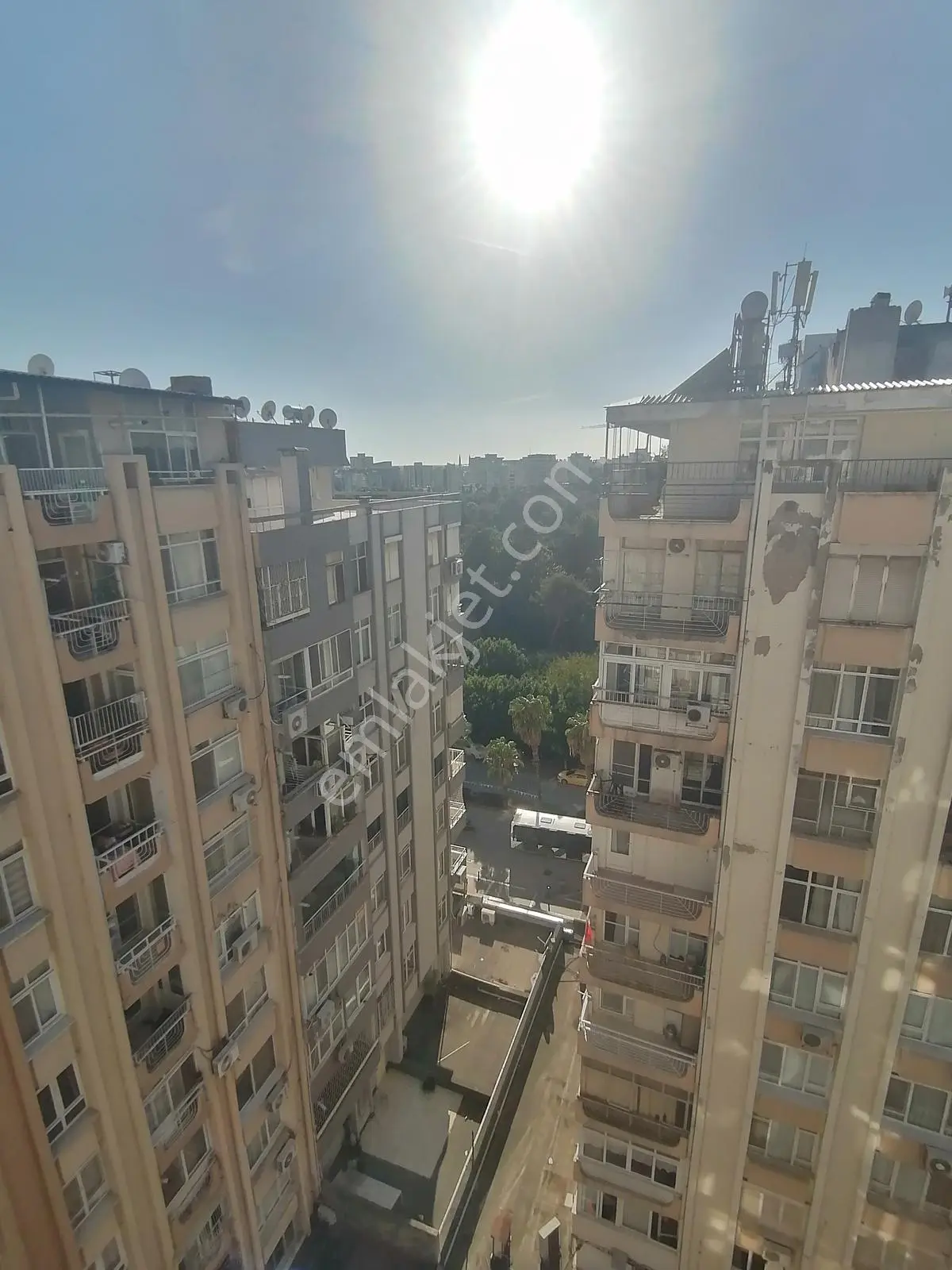 Çarşı Atatürk Caddesi Merkezi Konumda Full Eşyalı 2+1 K. Mutfak - Görsel 3