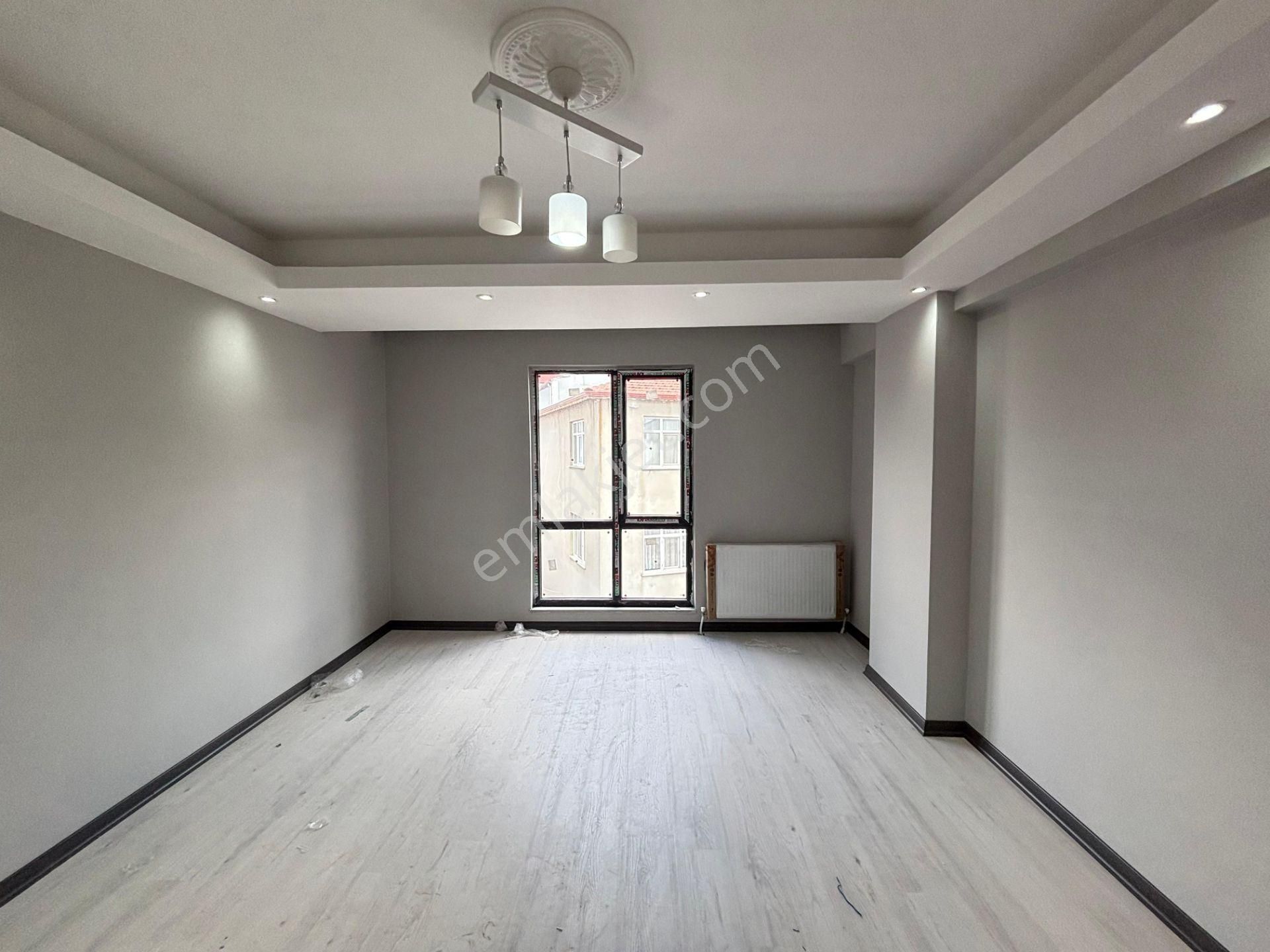 Güven'den Çerkezköyde Servis Duraklarına Komşu Satılık 2+1daire