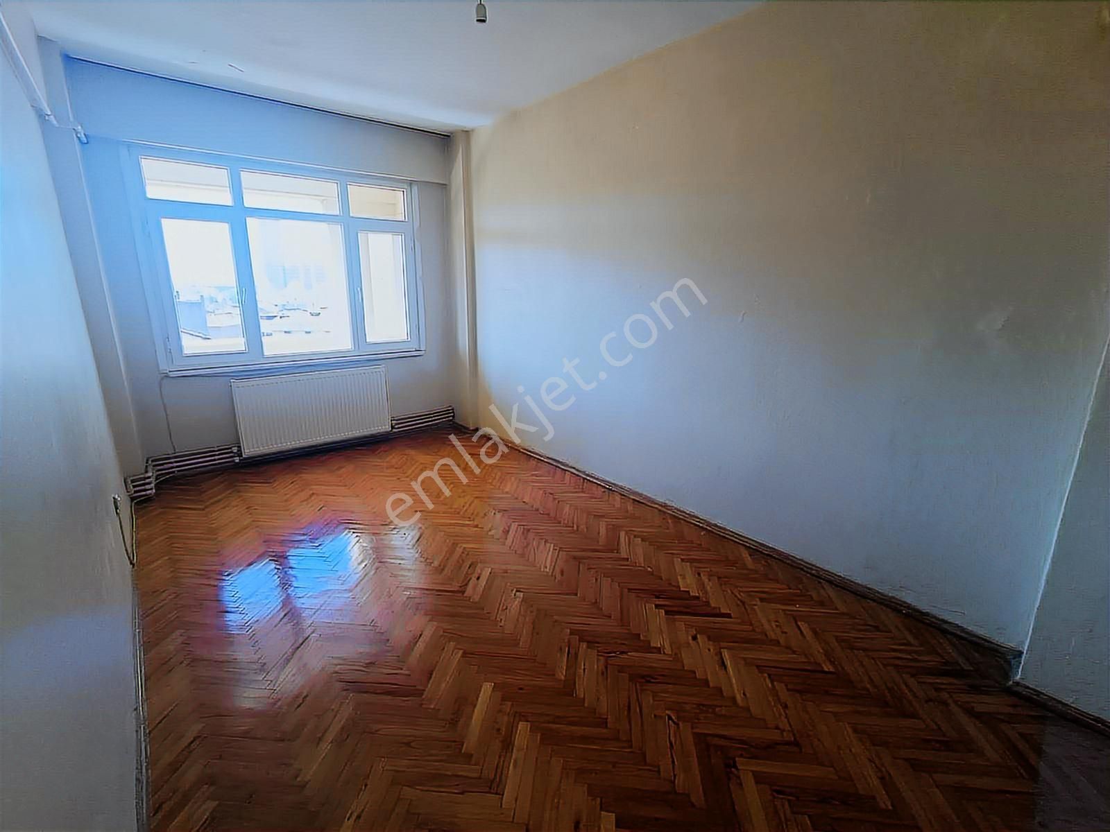 F-l Den Ünalanda Metro Ve Metrobüs Yürüme ,teras Kullanımlı 2+1 - Görsel 4