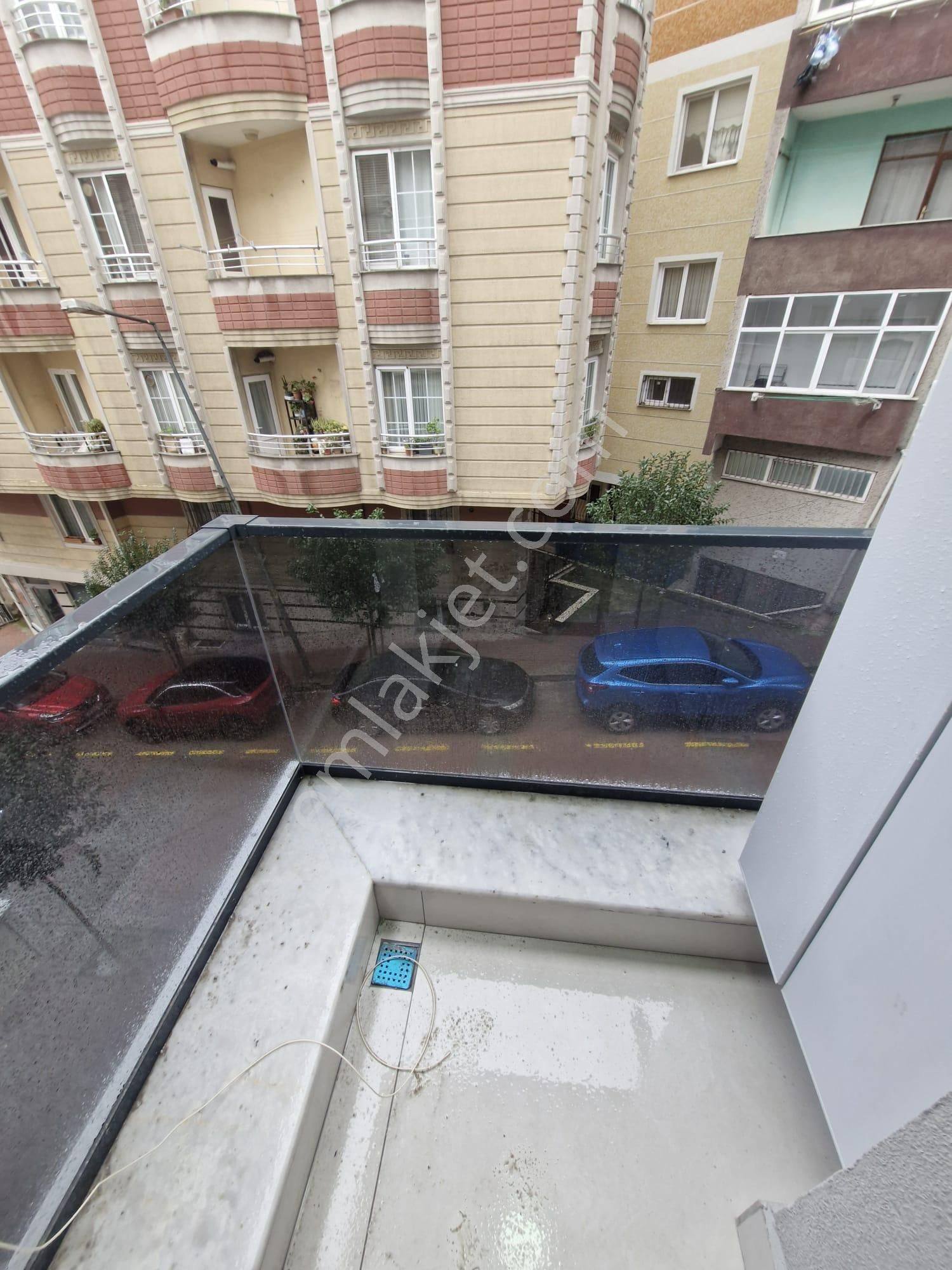 Hürriyette Devlet Hastanesi Yakını 2+1 Daire 1 Kat - Görsel 8