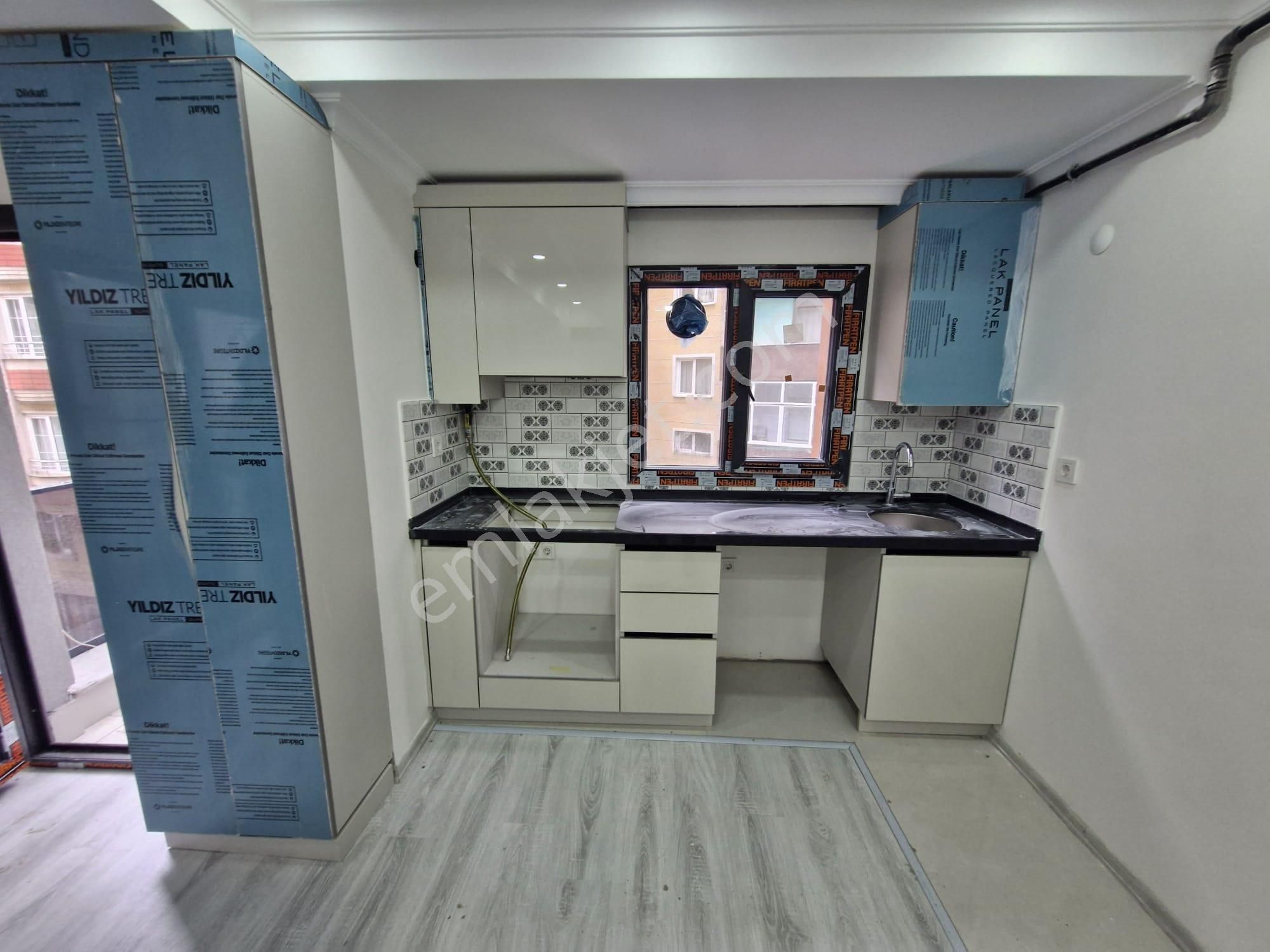 Hürriyette Devlet Hastanesi Yakını 2+1 Daire 1 Kat - Görsel 15