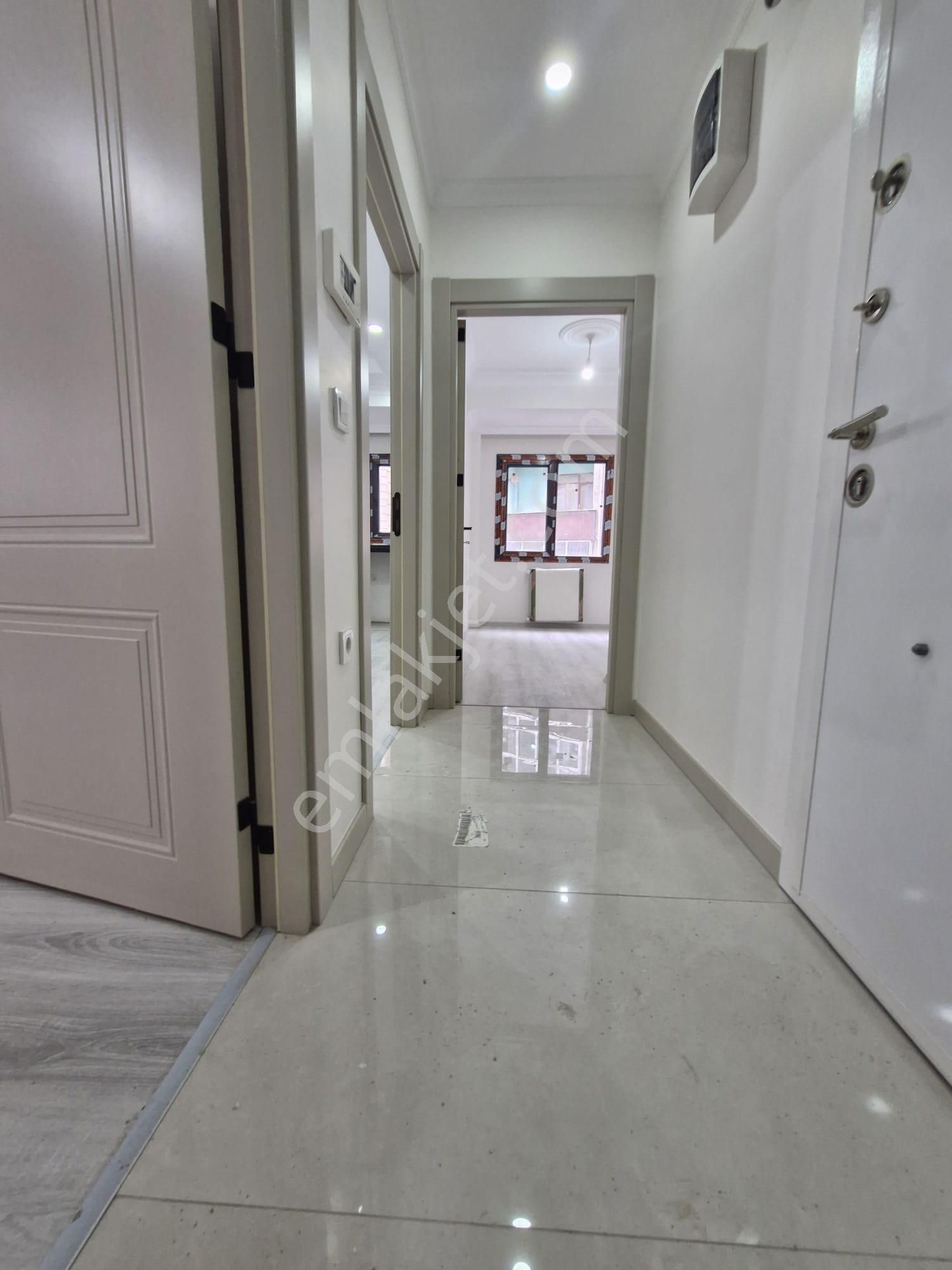 Hürriyette Devlet Hastanesi Yakını 2+1 Daire 1 Kat - Görsel 13
