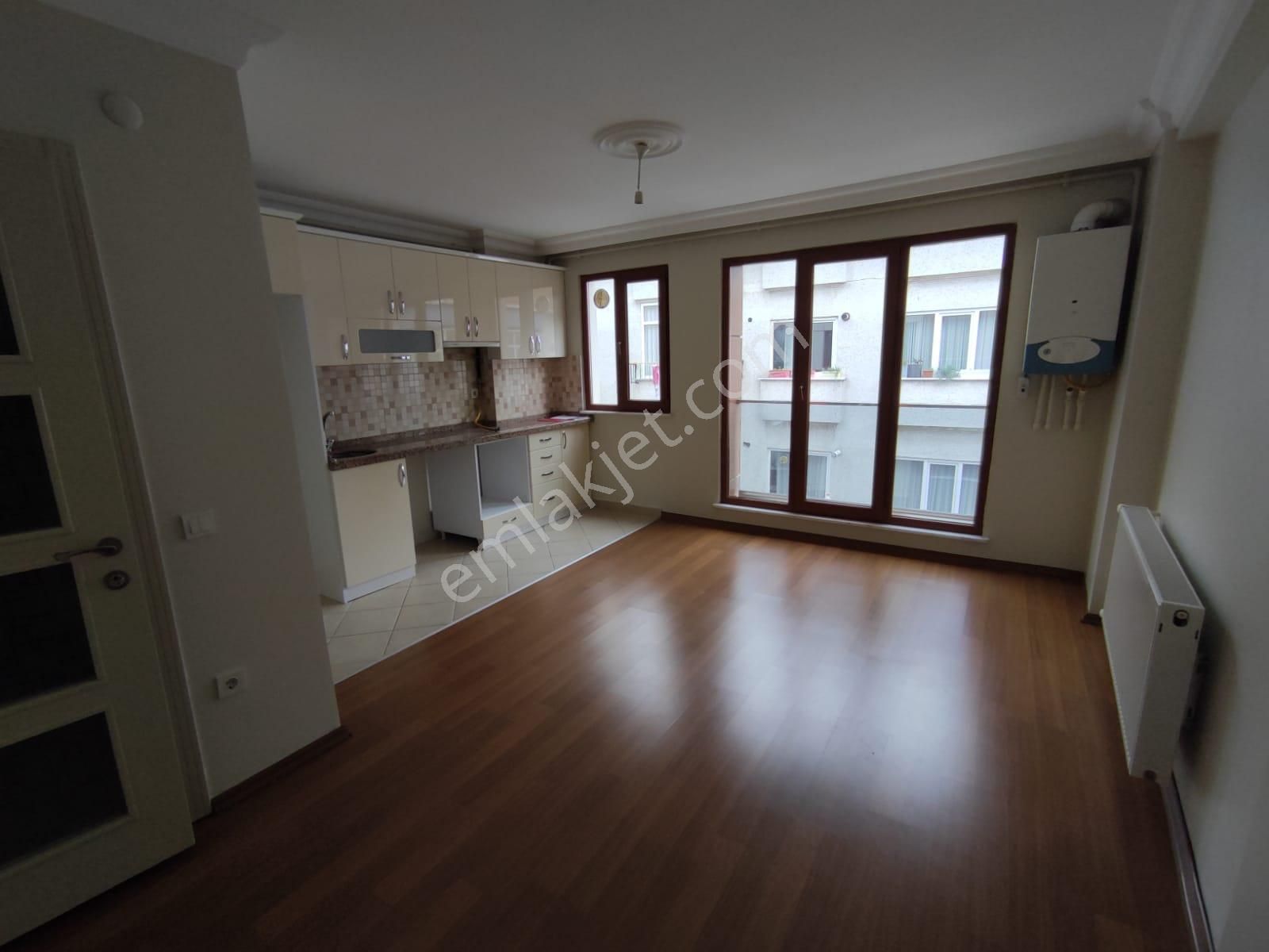 4.levent Metroya 1 Dk, Ara Kat, 1+1 Kiralık Daire, Artum'dan