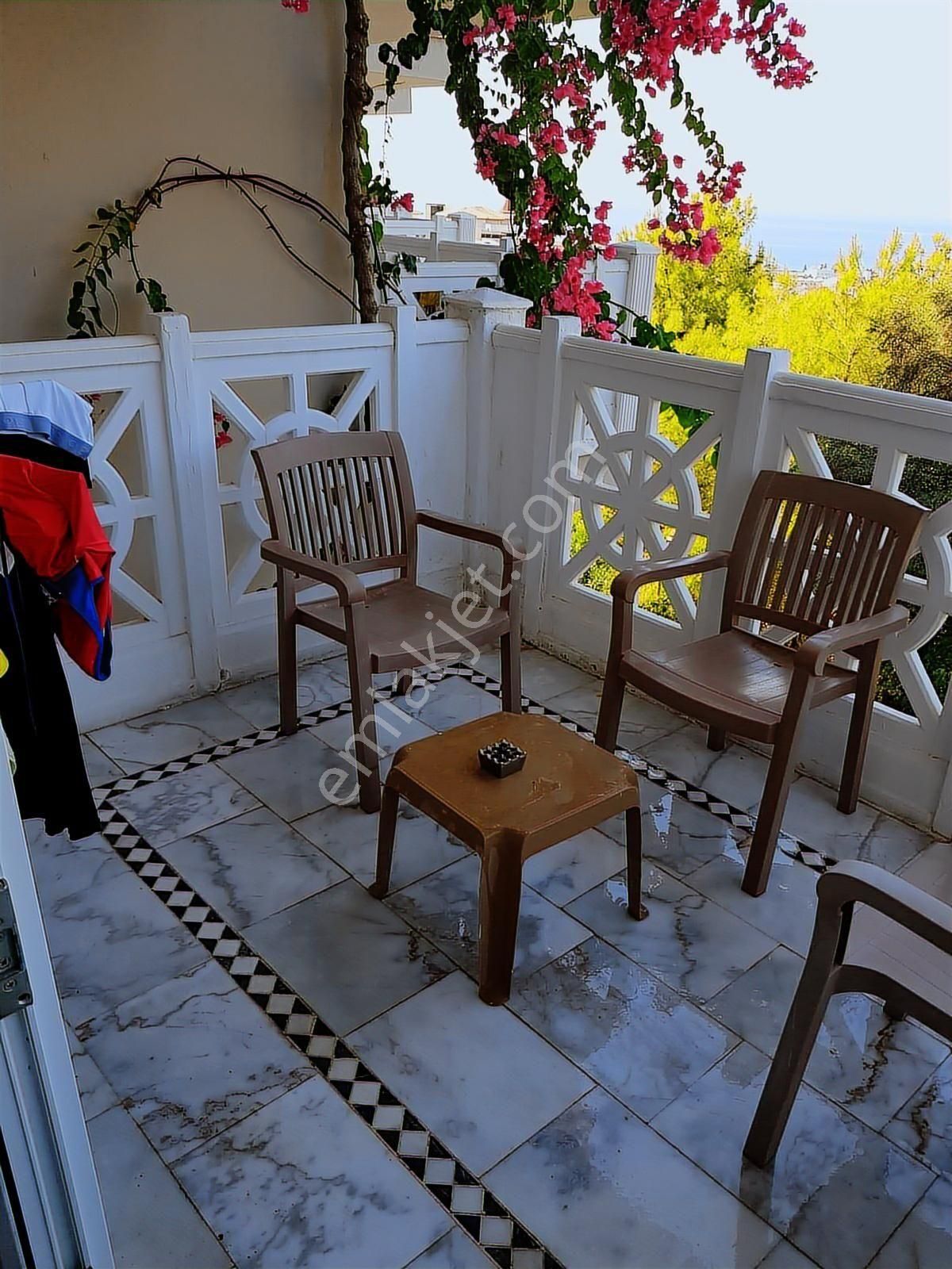 Alanya Kestelde Üniversite Bölgesinde Kısmi Eşyalı 1+1 Daire - Görsel 12