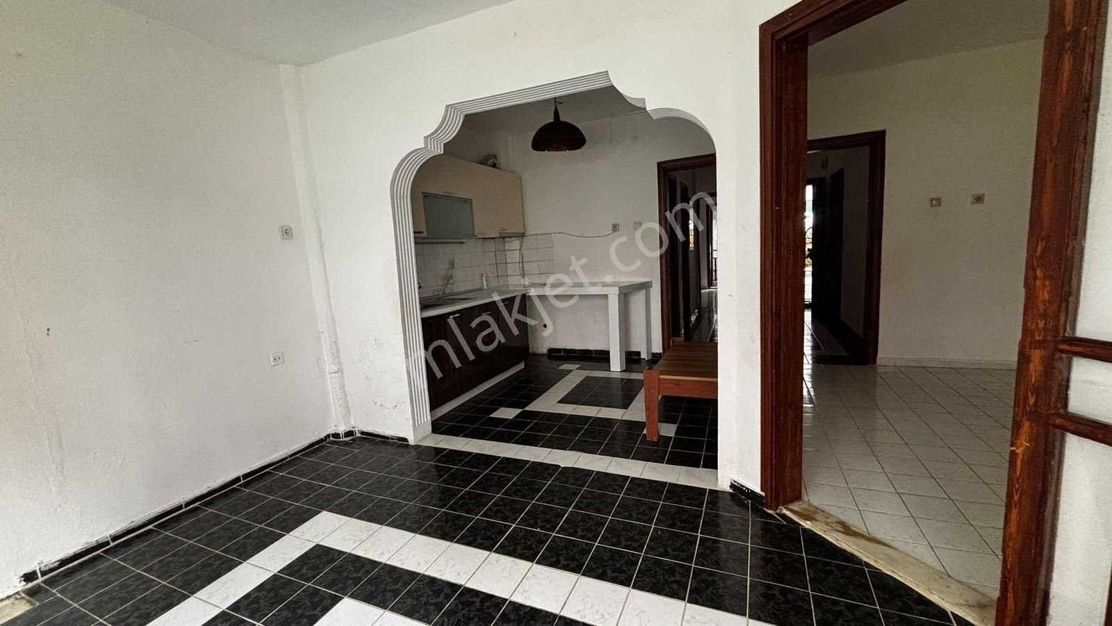 Mahmutlar Atatürk Cd. Üzeri 2+1 Ayrı Mutfak Kiralık Daire - Görsel 13