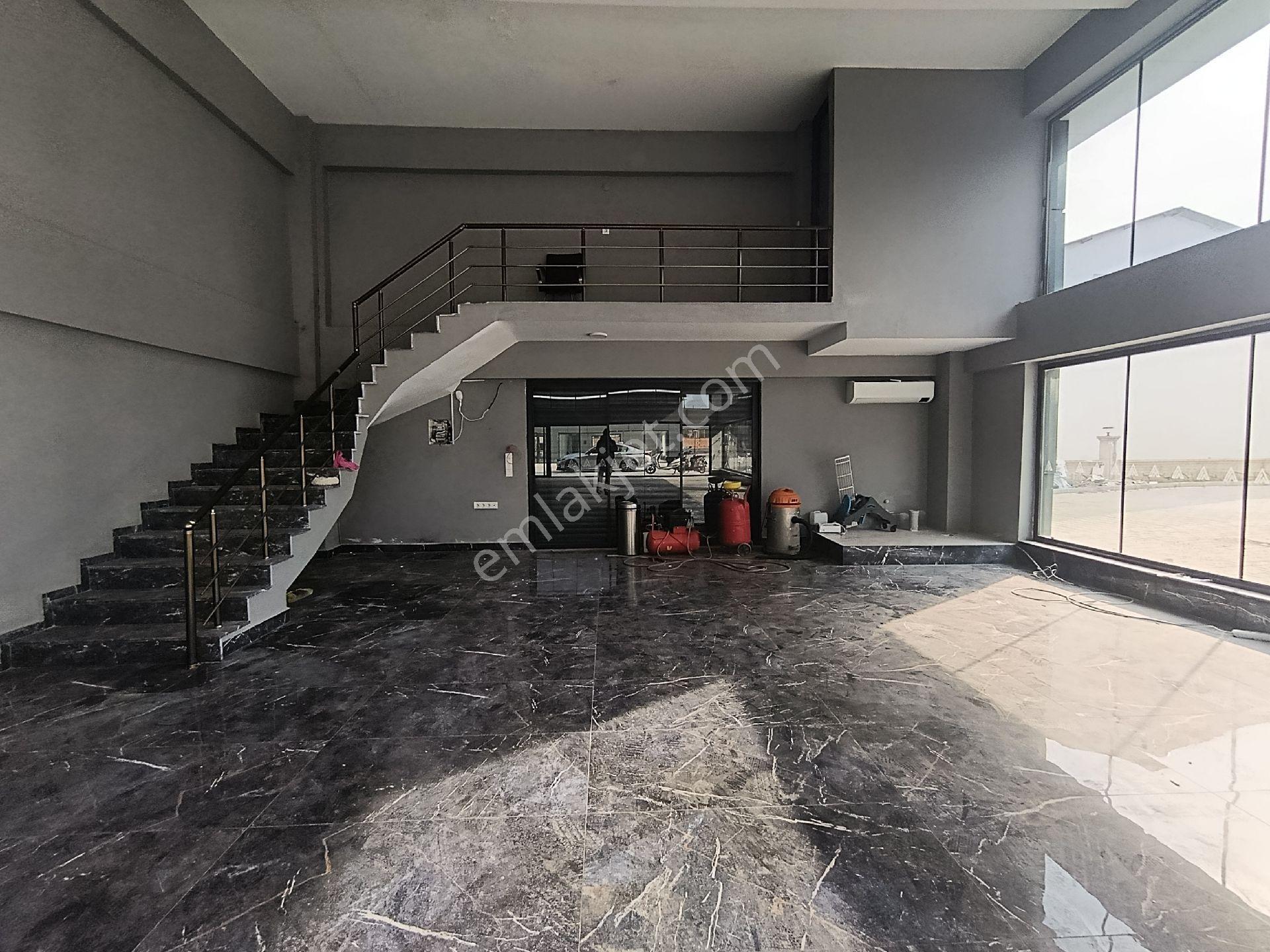 Tire Oto Plaza'da Köşe Konumda Kiralık İşyeri - Görsel 8