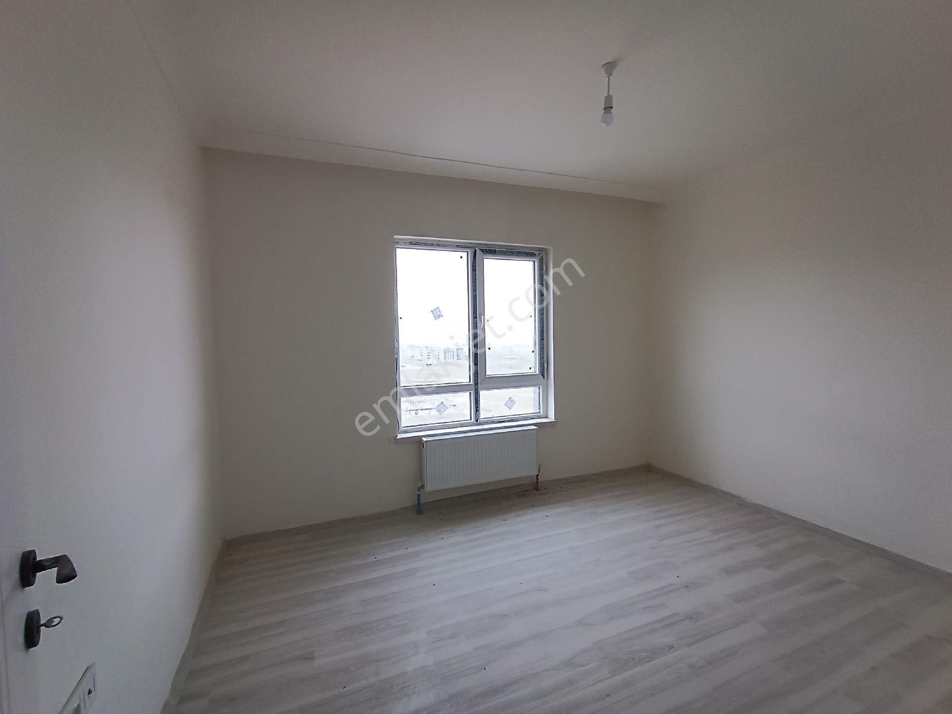 111'den Geniş Ve Kullanışlı Konumu Güzel Lüks 3+1 Daire - Görsel 32