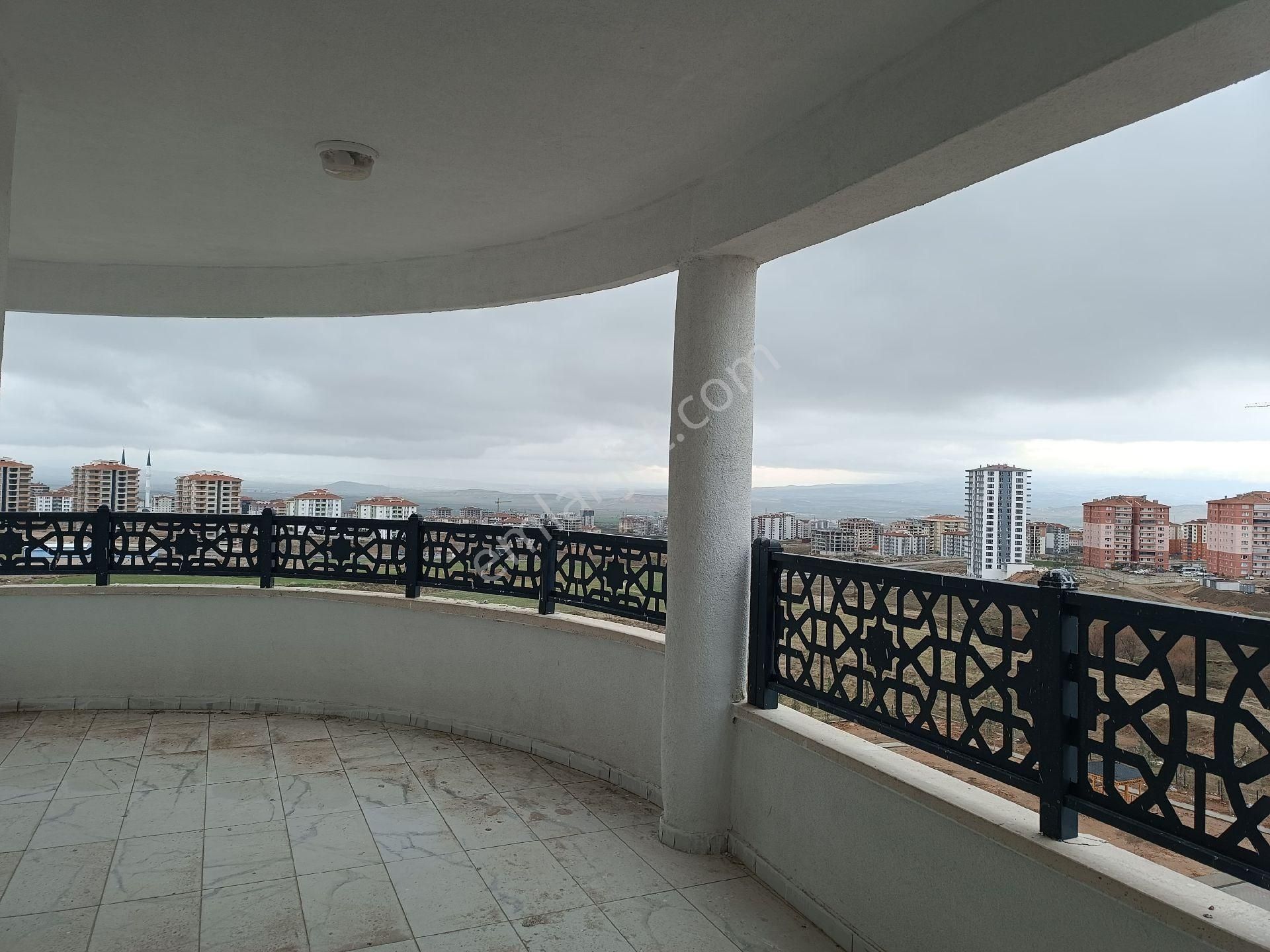 111'den Geniş Ve Kullanışlı Konumu Güzel Lüks 3+1 Daire - Görsel 16