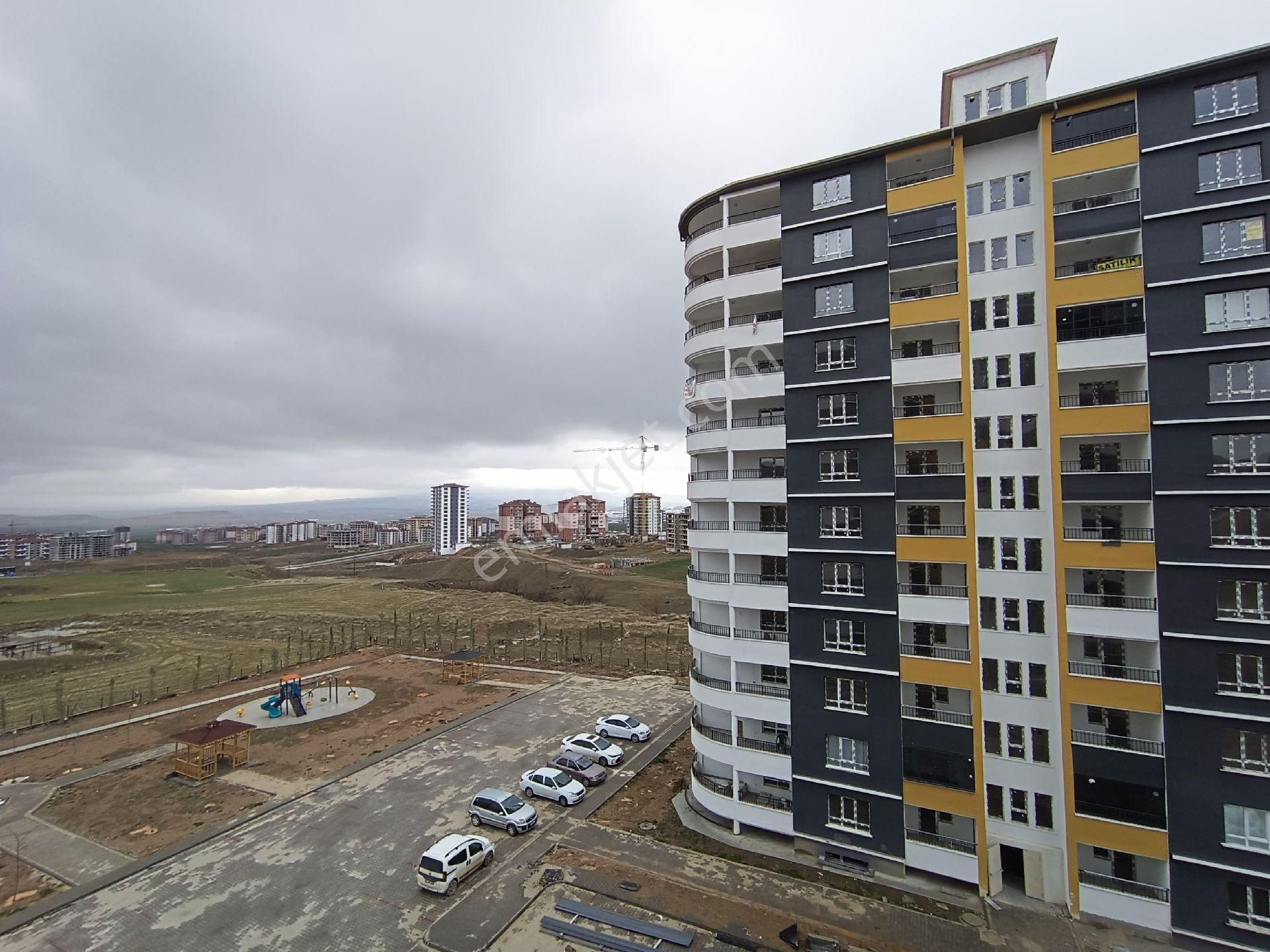 111'den Geniş Ve Kullanışlı Konumu Güzel Lüks 3+1 Daire - Görsel 13