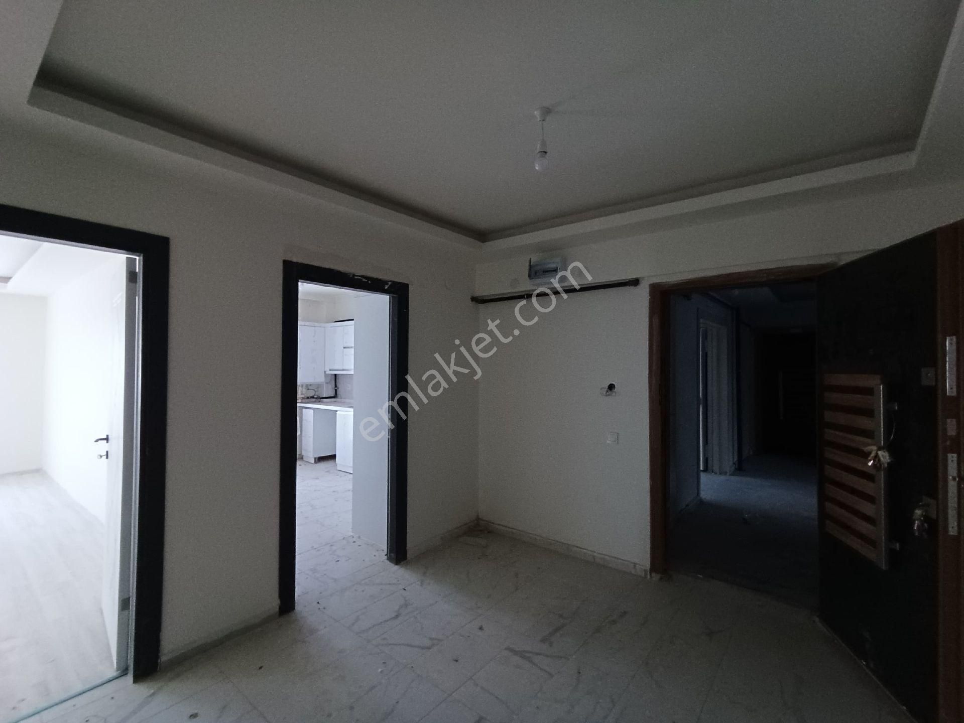 111'den Geniş Ve Kullanışlı Konumu Güzel Lüks 3+1 Daire - Görsel 9