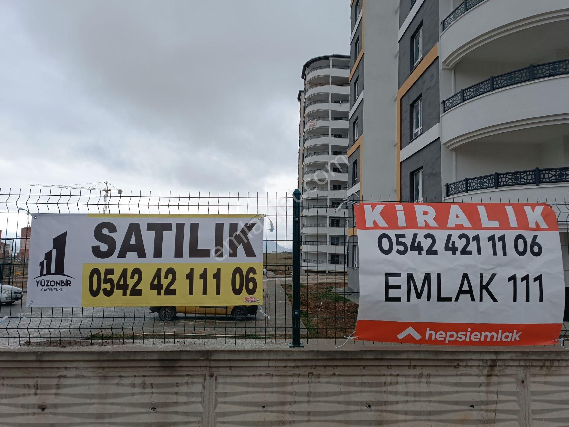 111'den Geniş Ve Kullanışlı Konumu Güzel Lüks 3+1 Daire