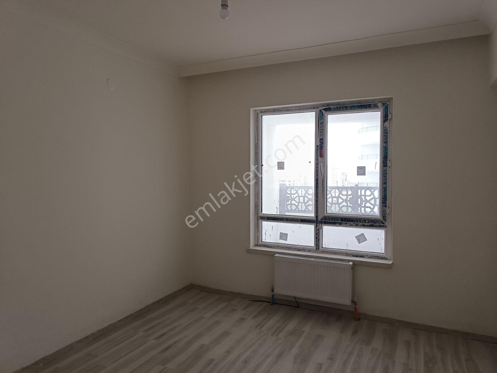 111'den Geniş Ve Kullanışlı Konumu Güzel Lüks 3+1 Daire - Görsel 23