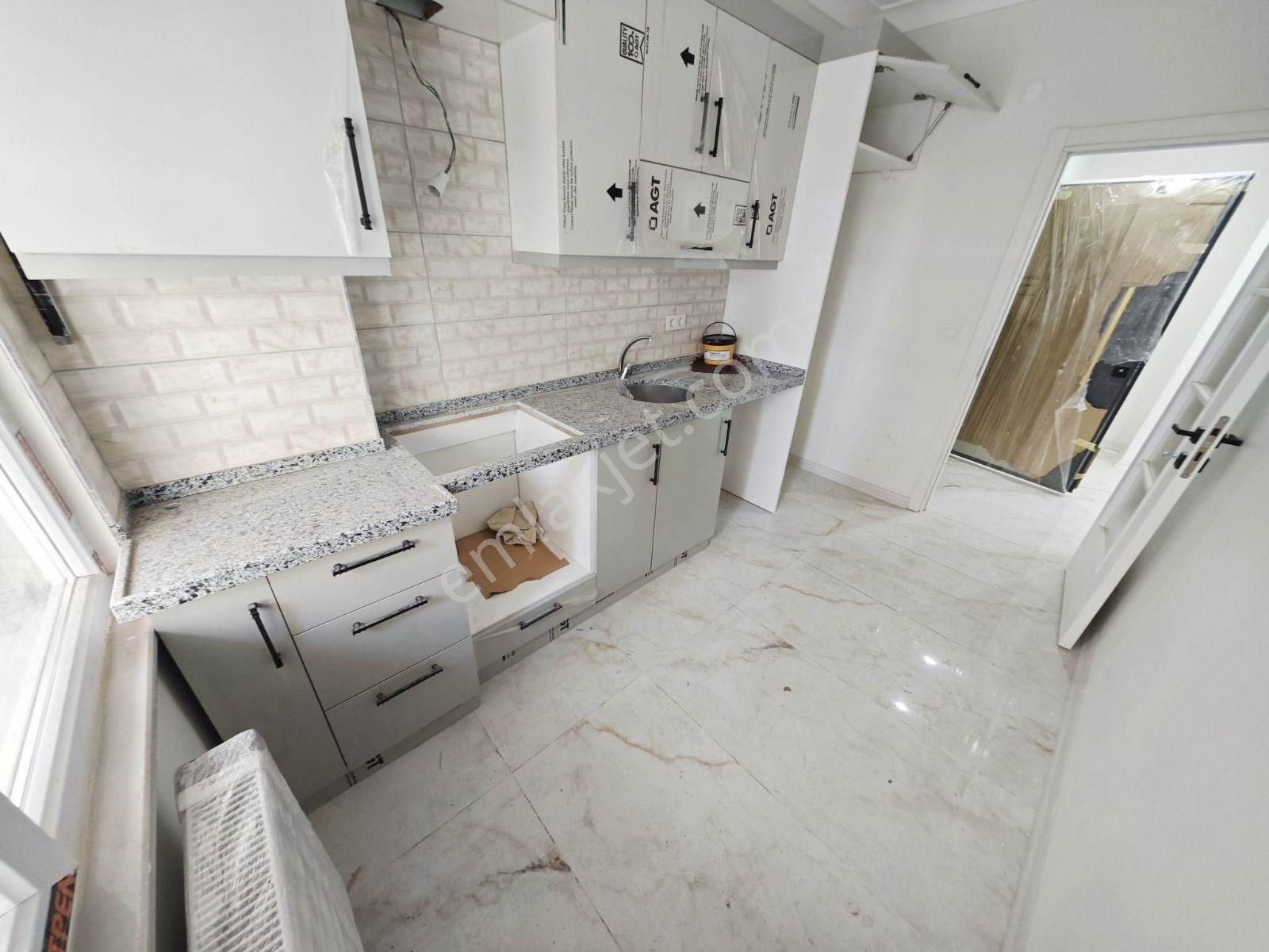 Bahçelievler Nikah Dairesine Yakın 1+1 Yüksek Giriş - Görsel 2