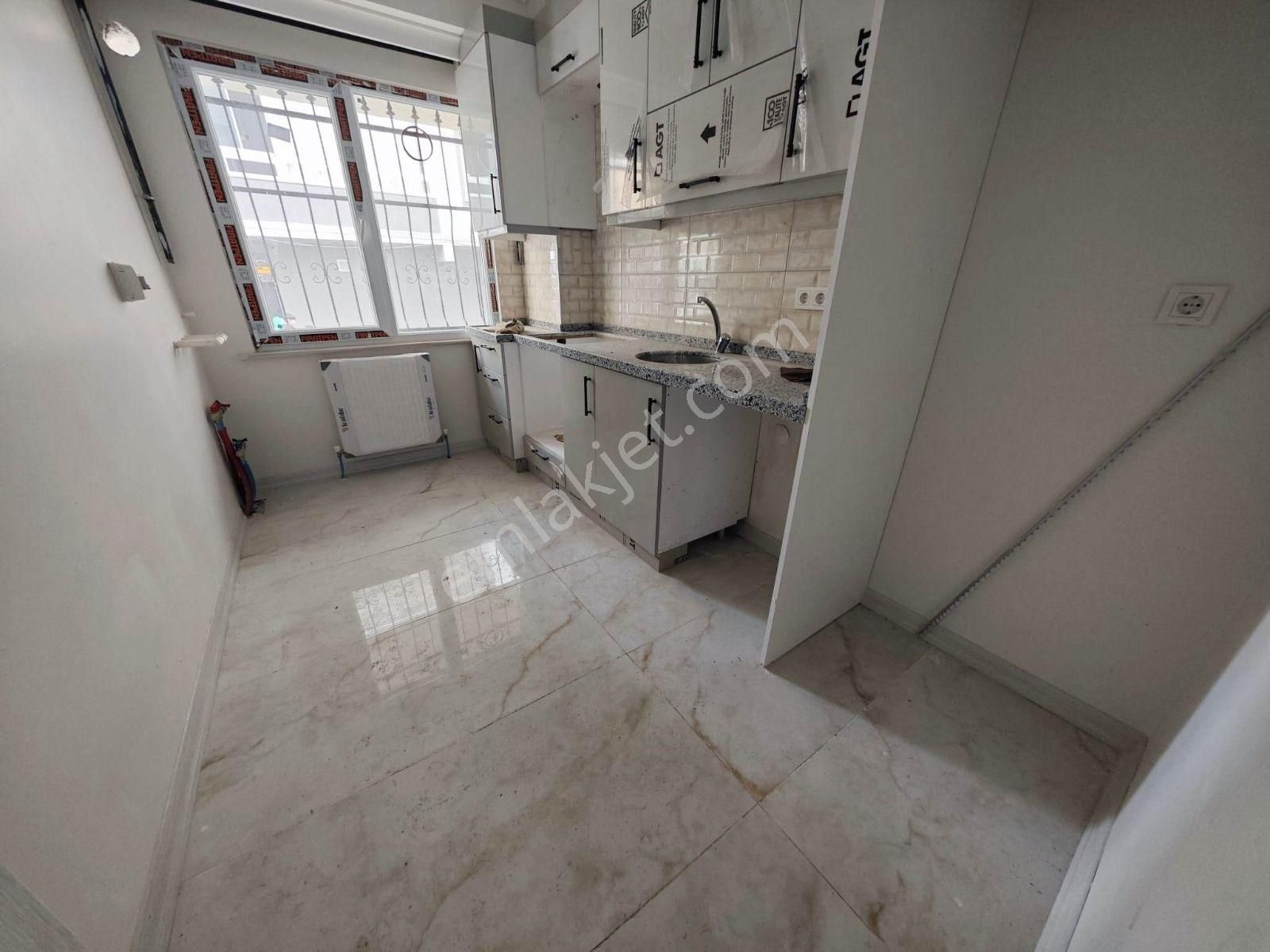 Bahçelievler Nikah Dairesine Yakın 1+1 Yüksek Giriş - Görsel 9