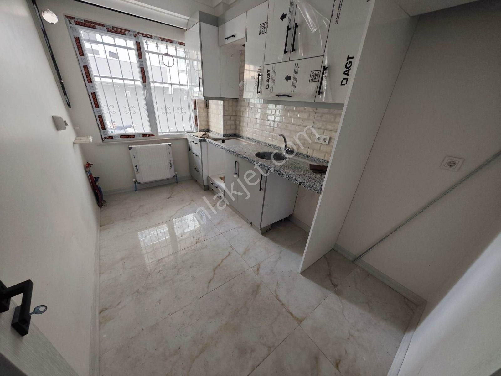 Bahçelievler Nikah Dairesine Yakın 1+1 Yüksek Giriş - Görsel 8