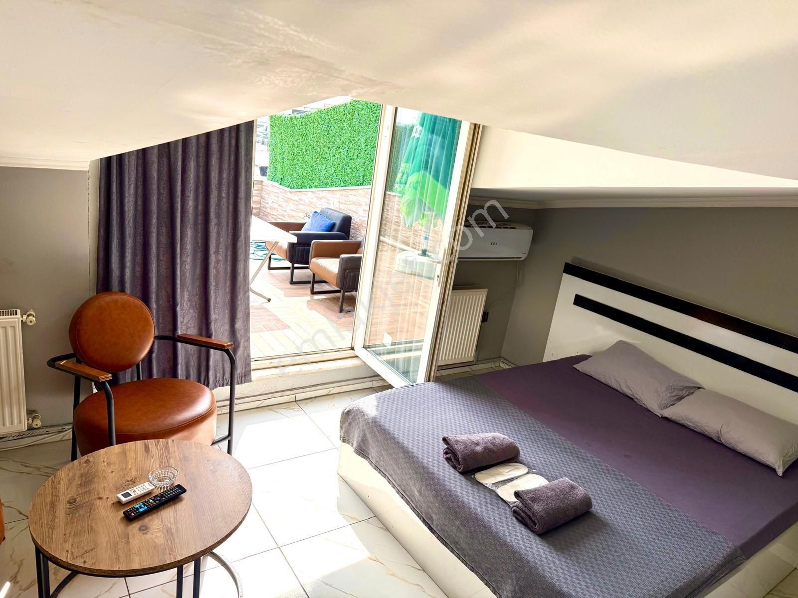 Beyazıt Laleli Tramvay Durağı Çıkışı 7/24 Günlük Kiralık Lüks Daireler