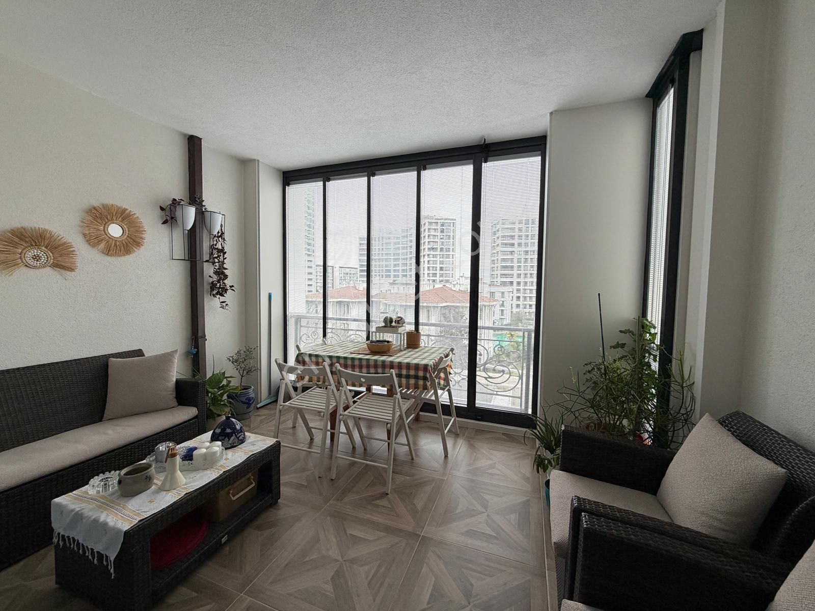 Küçükçekmece Atakent İstanbul Sarayları Sitesinde 4+1 Lüks Daire - Görsel 8