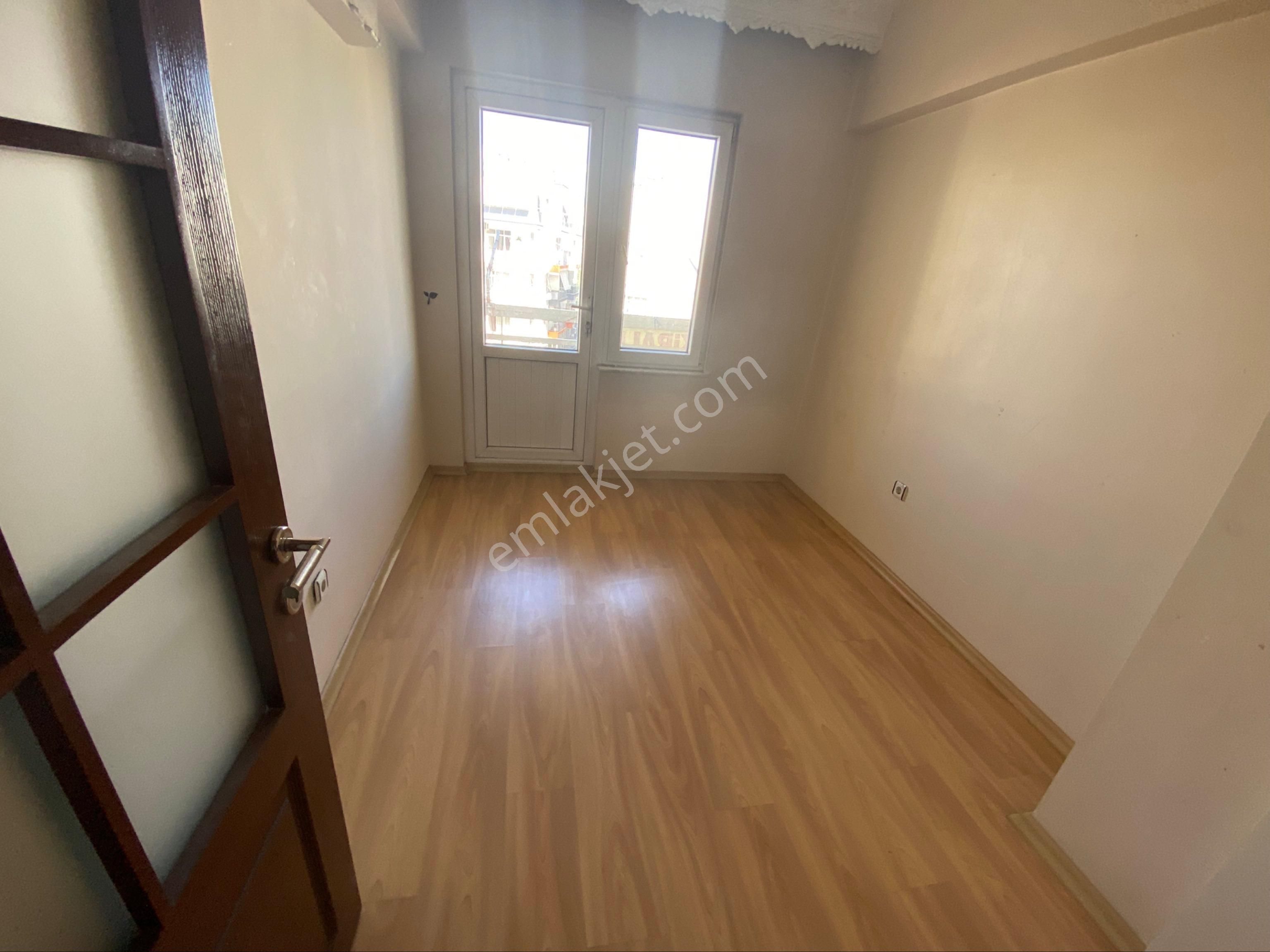 Altındağ Mah.100.yıl Bulvarında Asansörlü 180 M2 3+1 Daire 30000tl..ye Kiralık. - Görsel 12