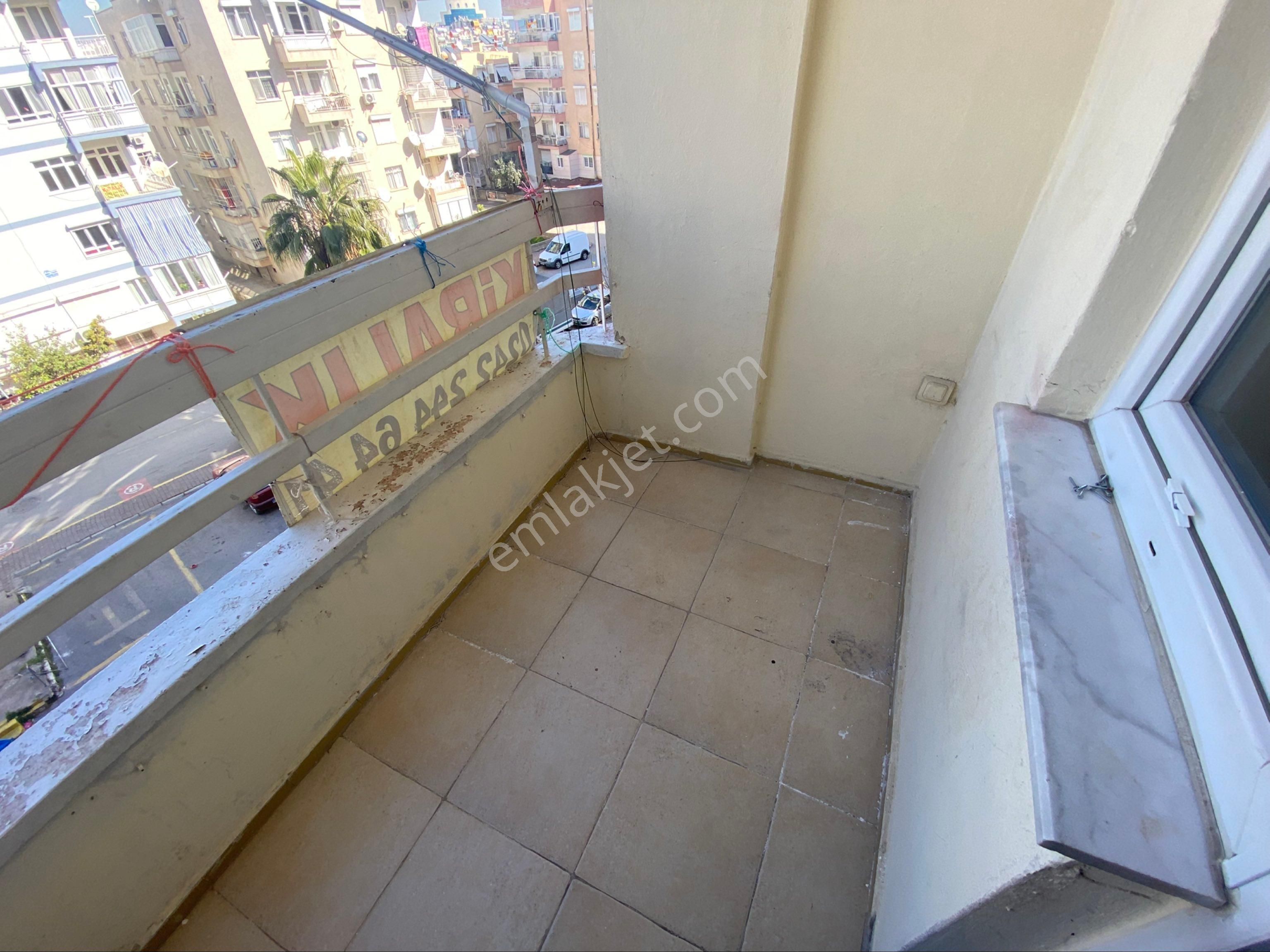 Altındağ Mah.100.yıl Bulvarında Asansörlü 180 M2 3+1 Daire 30000tl..ye Kiralık. - Görsel 11