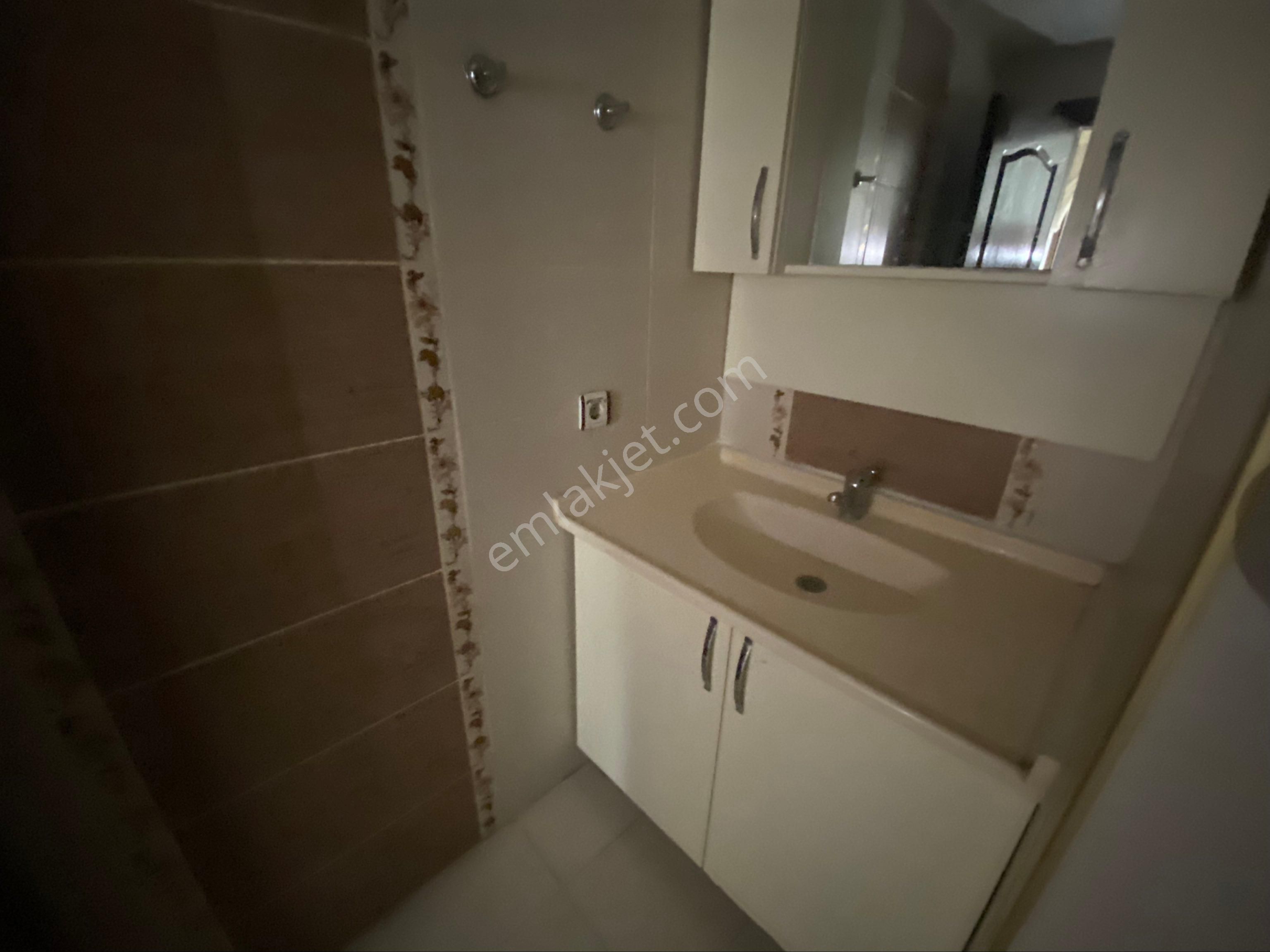 Altındağ Mah.100.yıl Bulvarında Asansörlü 180 M2 3+1 Daire 30000tl..ye Kiralık. - Görsel 7