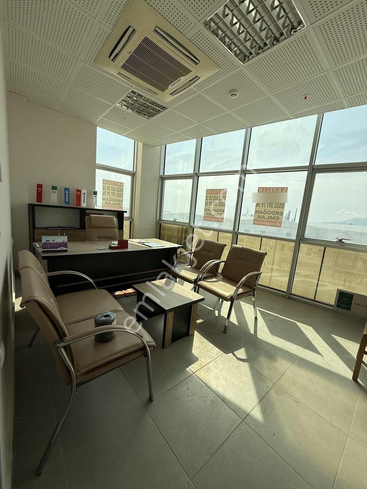 Halde İş Merkezi İçinde Satılık Ofis