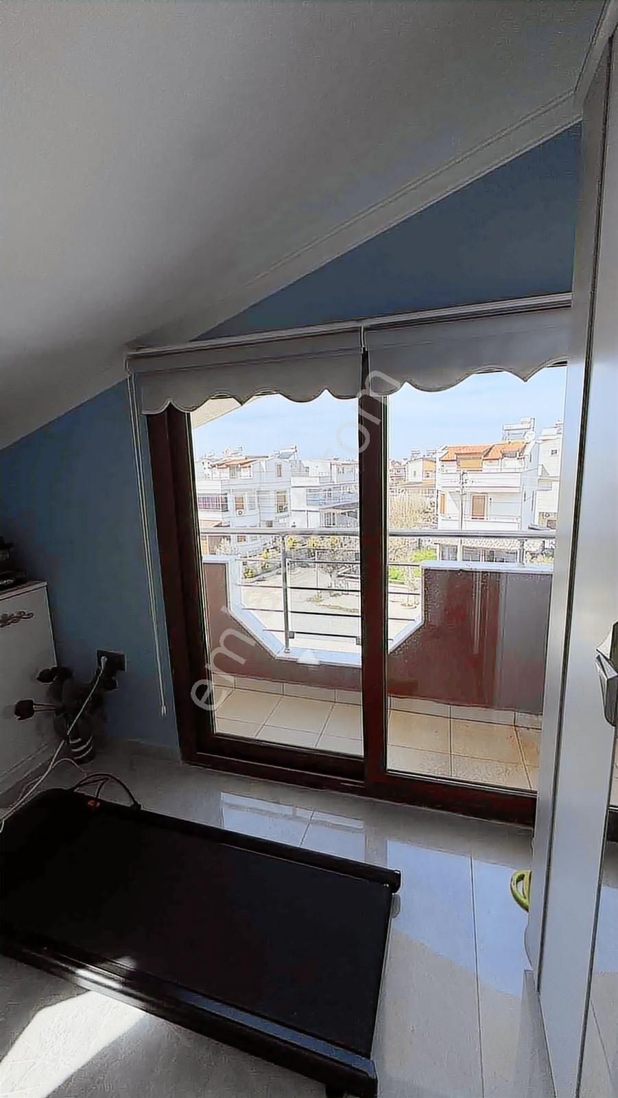 Özel İmarlı Sinema Salonlu Şarj İstasyonlu Denize 800m.villa ! - Görsel 33