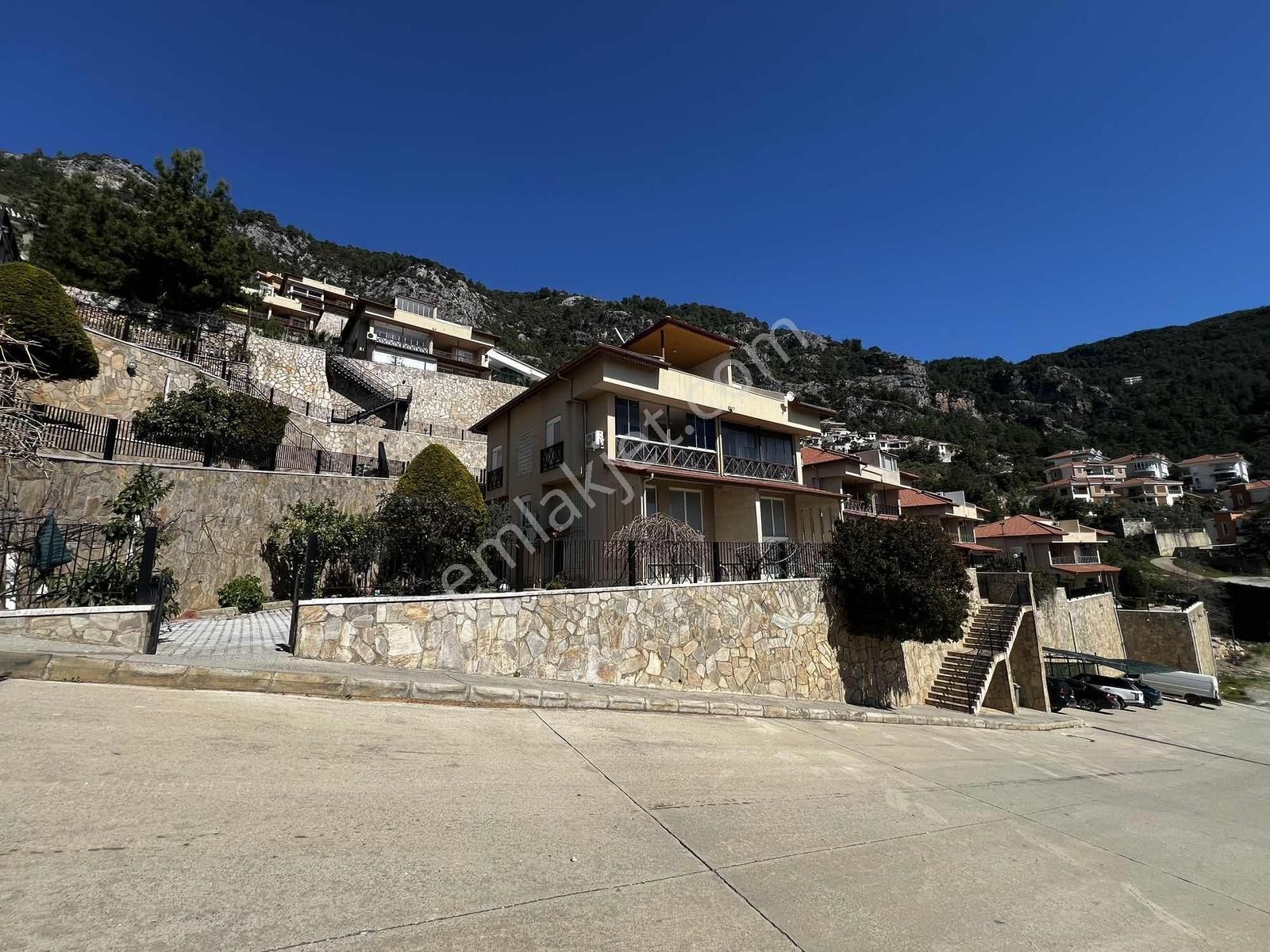 Alanya Bektaş Satılık 2+1 Villa! - Görsel 18