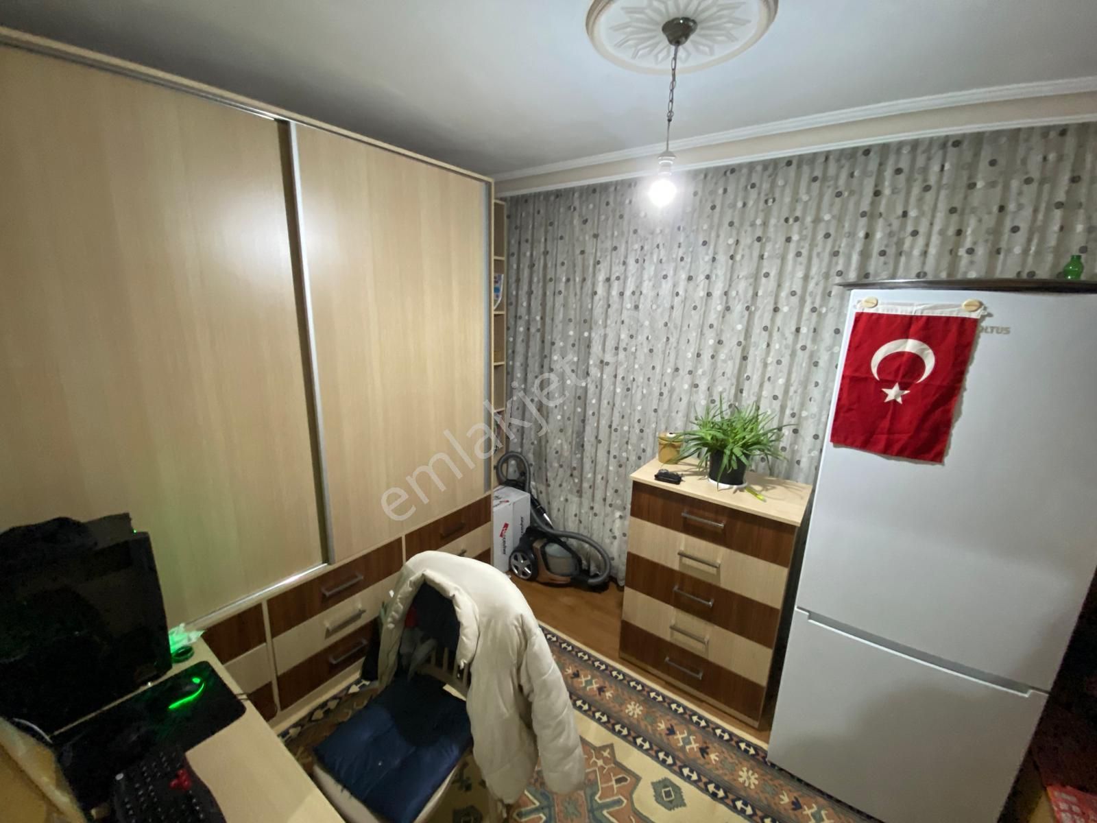 Selçuklu Mh'de 2+1 90m2 Bağımsız Yüksek G. Ön Cephe Yapılı Daire - Görsel 14