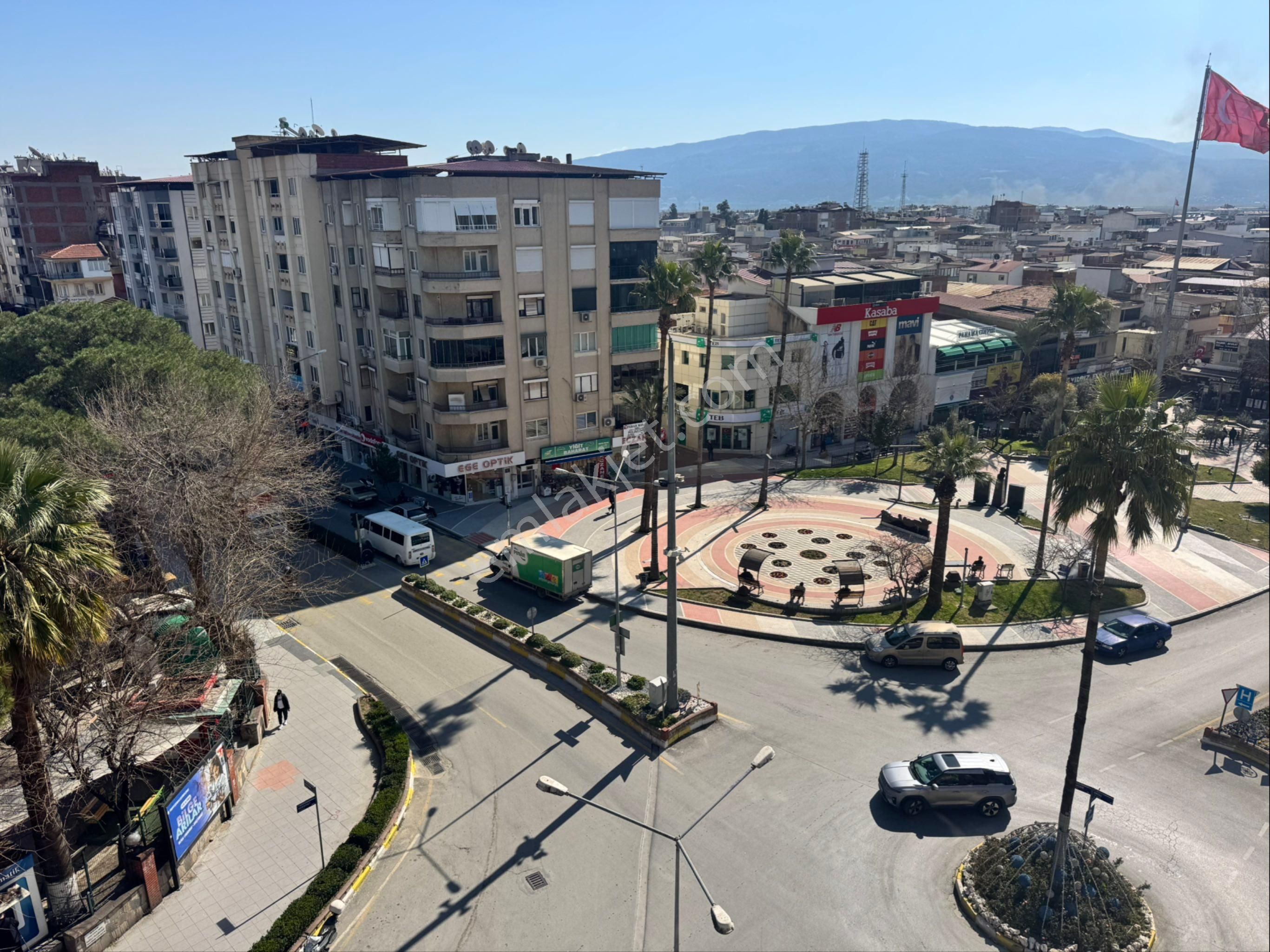 Berkay Emlaktan Çarşı Merkezde Satılık Daire - Görsel 8