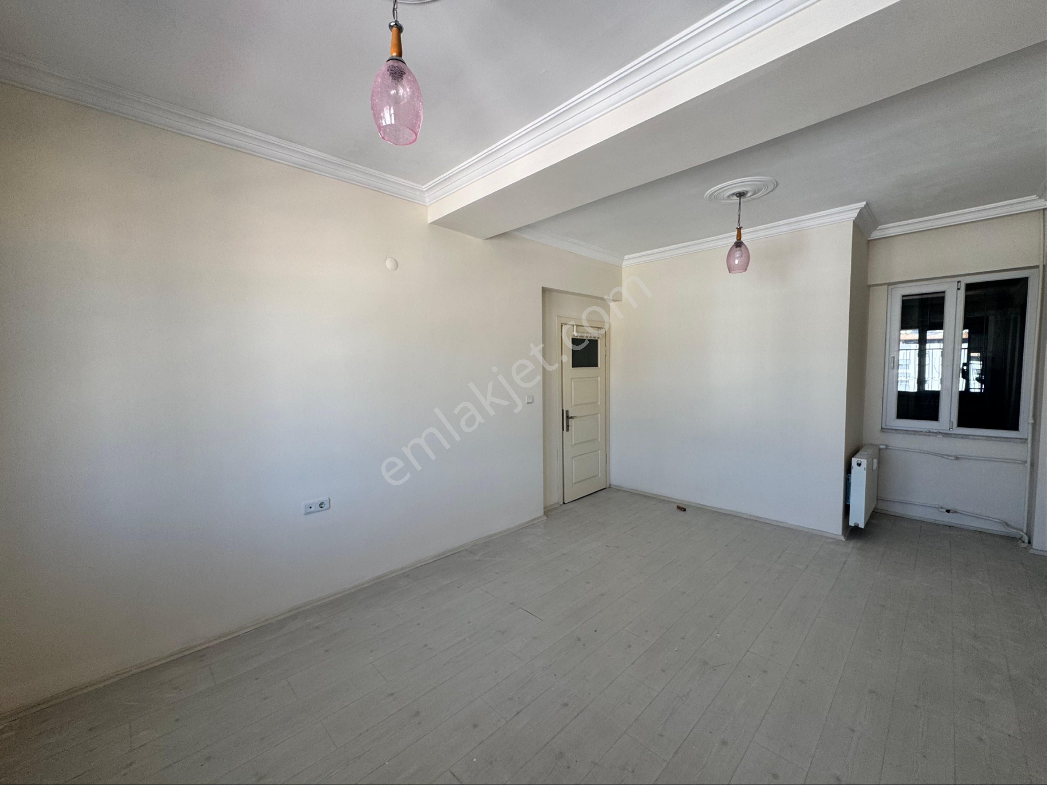Berkay Emlaktan Çarşı Merkezde Satılık Daire - Görsel 19