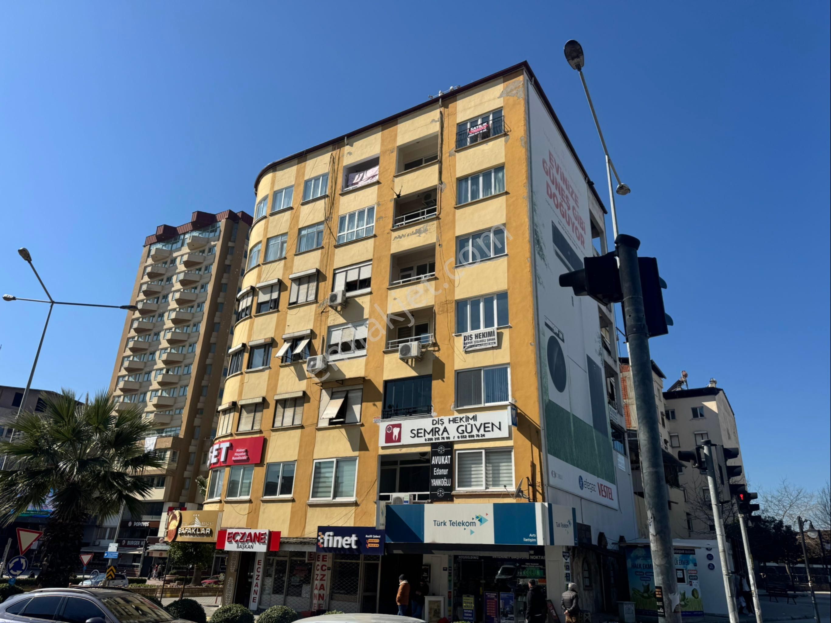 Berkay Emlaktan Çarşı Merkezde Satılık Daire - Görsel 4