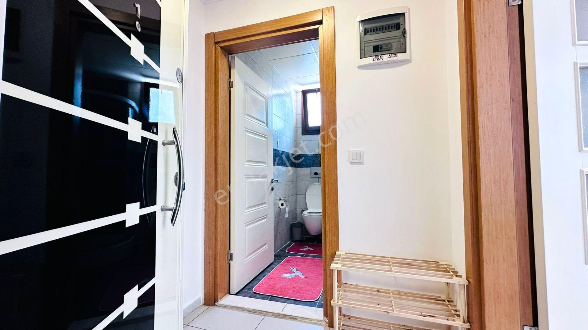 Kuşadası Kadınlar Denizi'nde Plaja 50 Metre Mesafede Kiralık Daire - Görsel 7