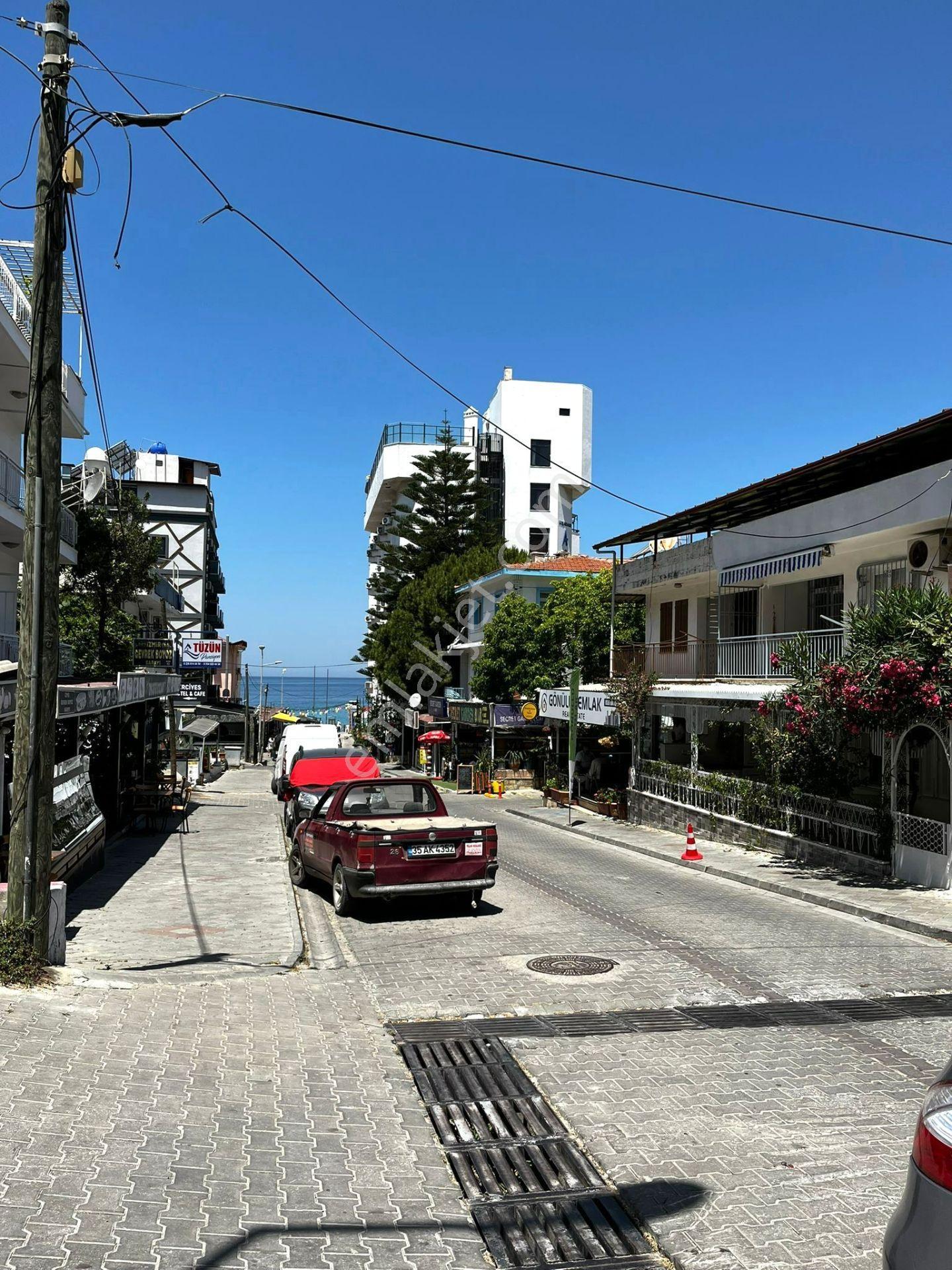 Kuşadası Kadınlar Denizi'nde Plaja 50 Metre Mesafede Kiralık Daire - Görsel 24