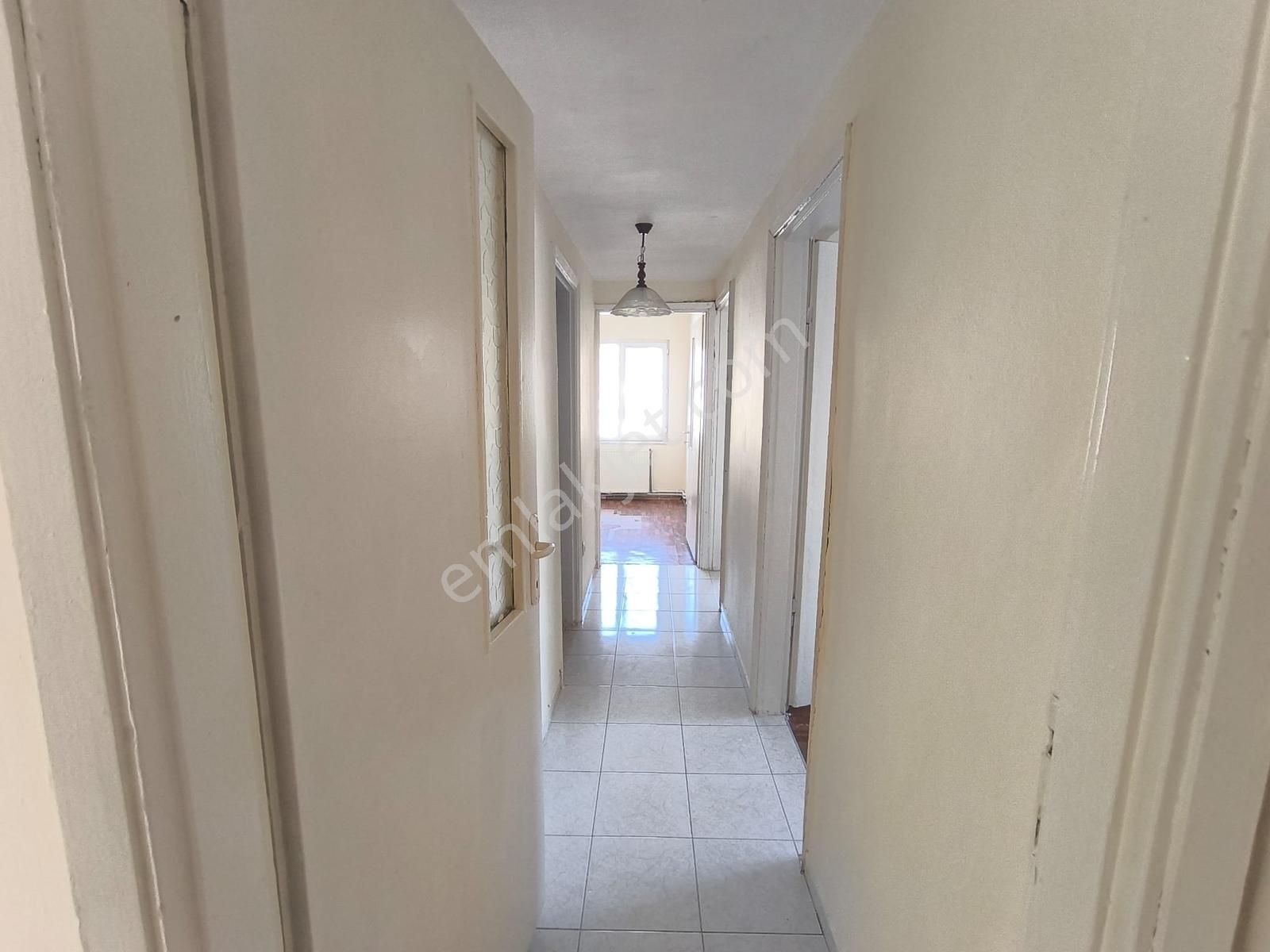 Beylikdüzü Gürpınarda 3+1 Kiralık Arakat Daire - Görsel 2