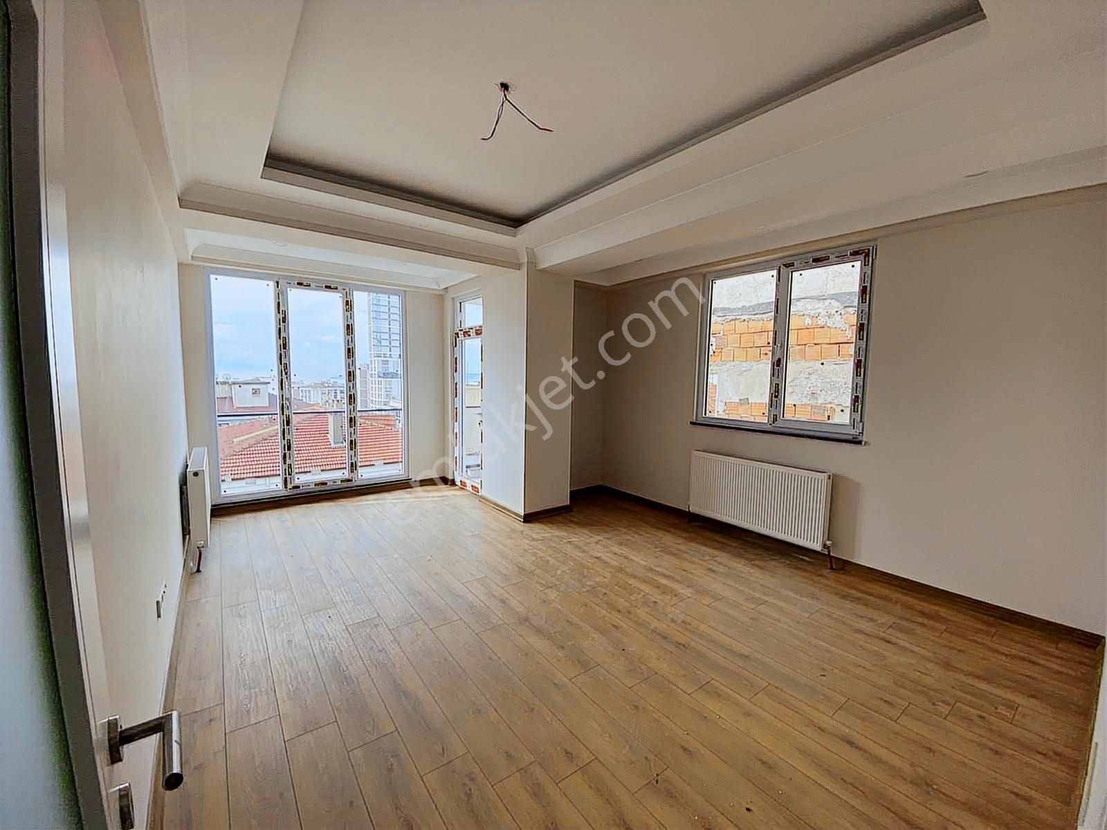 Kartal Kiralık 2+1 E5 Metro Yakını 2 Yaşında Bina - Görsel 2