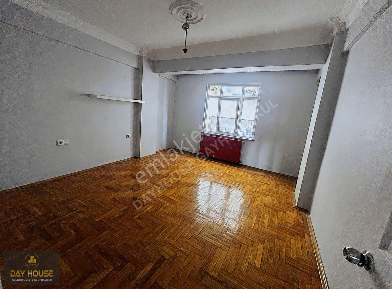 Day House'den Masrafsız C.tesi Pazarı Sokağında Ara Kat Daire - Görsel 14