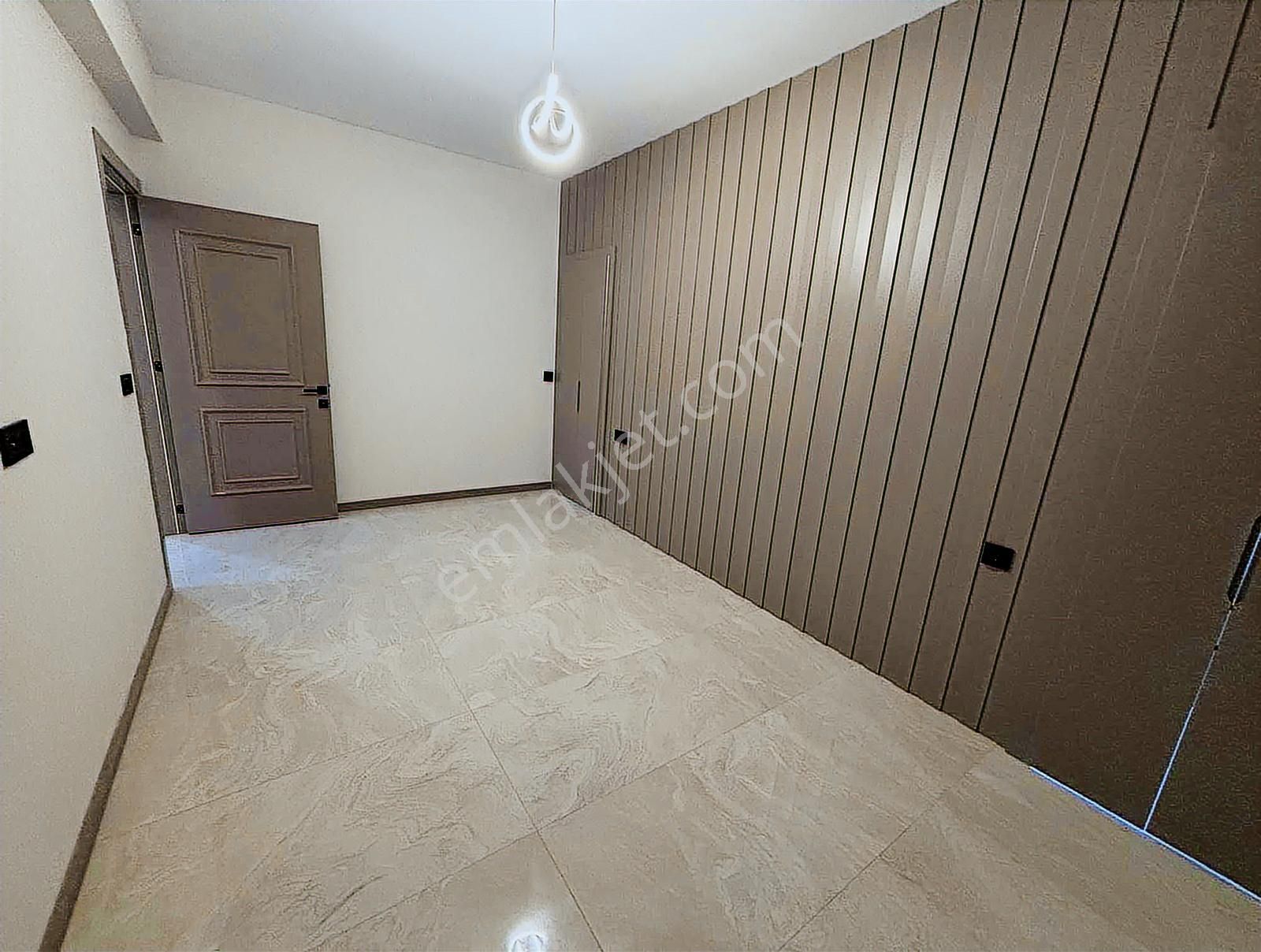 Her Takasa Açık Karahasanlı 3.5+1 Havuzlu Sitede Lüks Daireler - Görsel 6